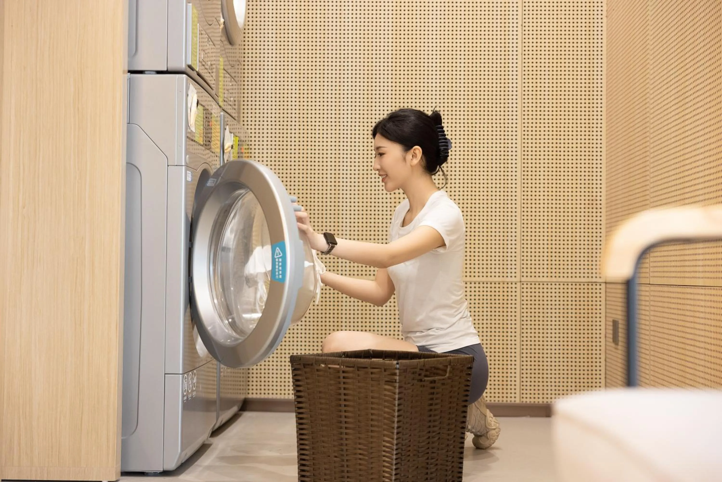 washing machine in Home2 Suite by Hilton Jingzhou Wanda Plaza