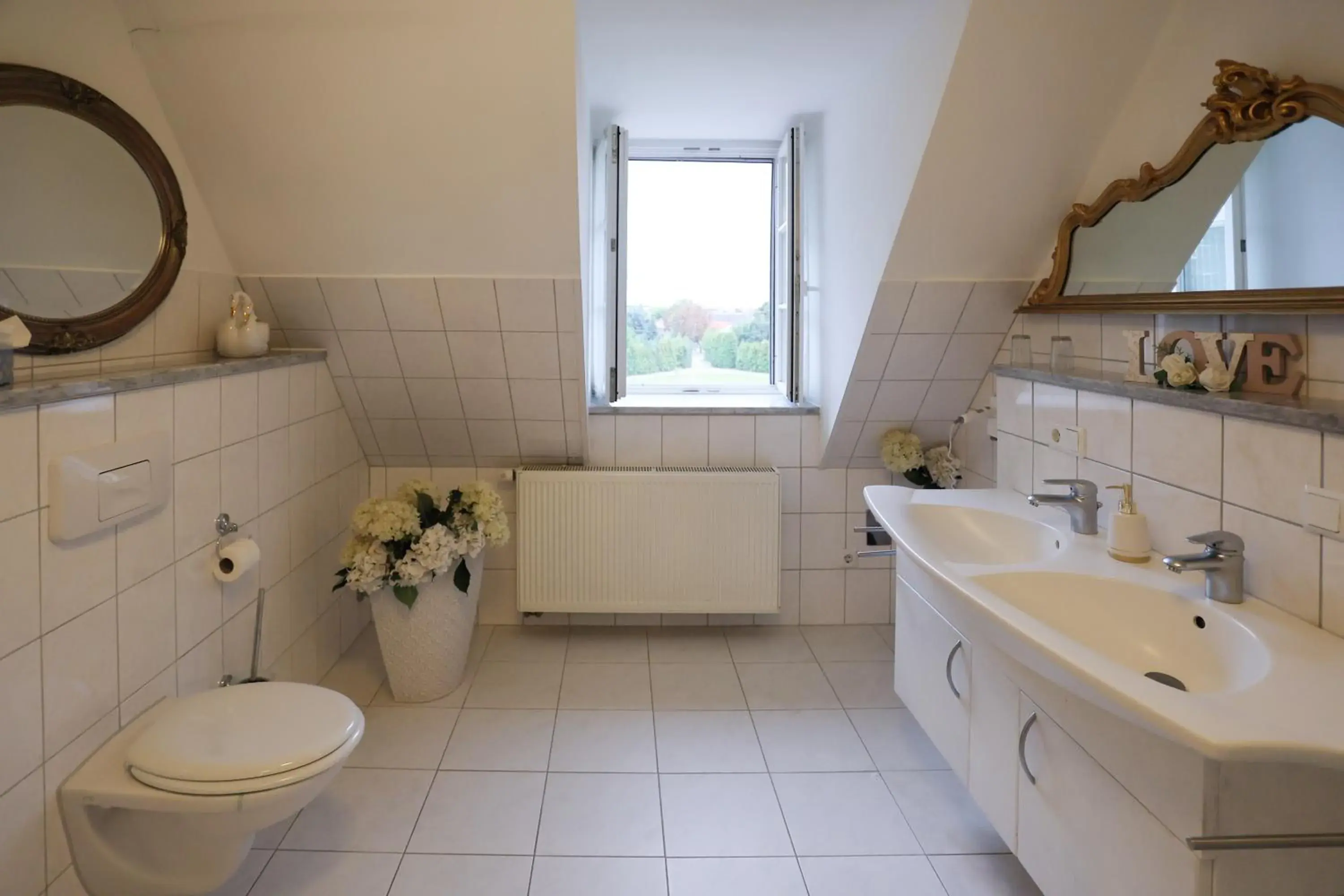 Double Room - single occupancy in Hotel garni Schloss Grochwitz Double Room - single occupancy in Hotel garni Schloss Grochwitz