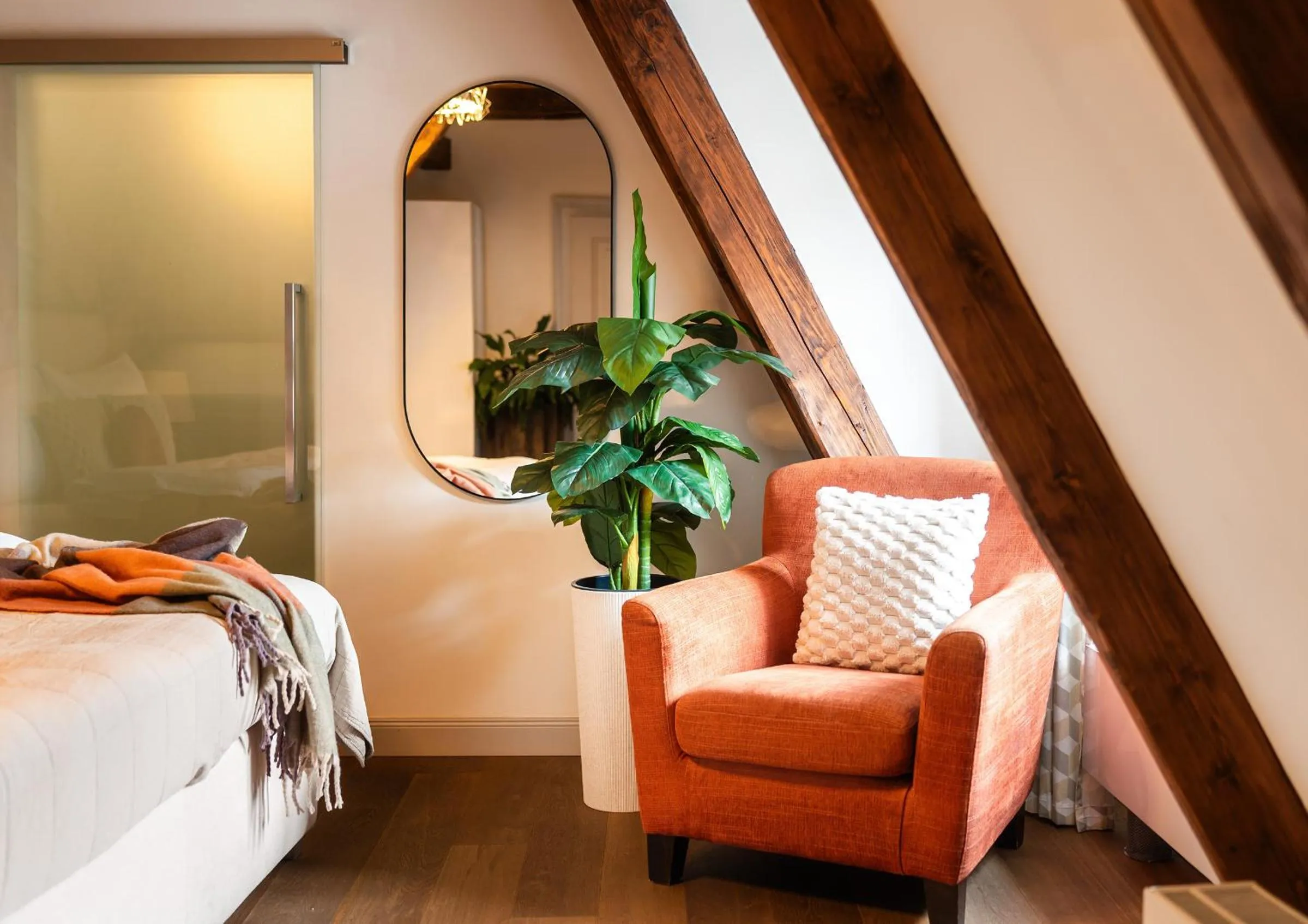 Bedroom, Bed in Old Royal Post Boutique Hotel & Premium Suites