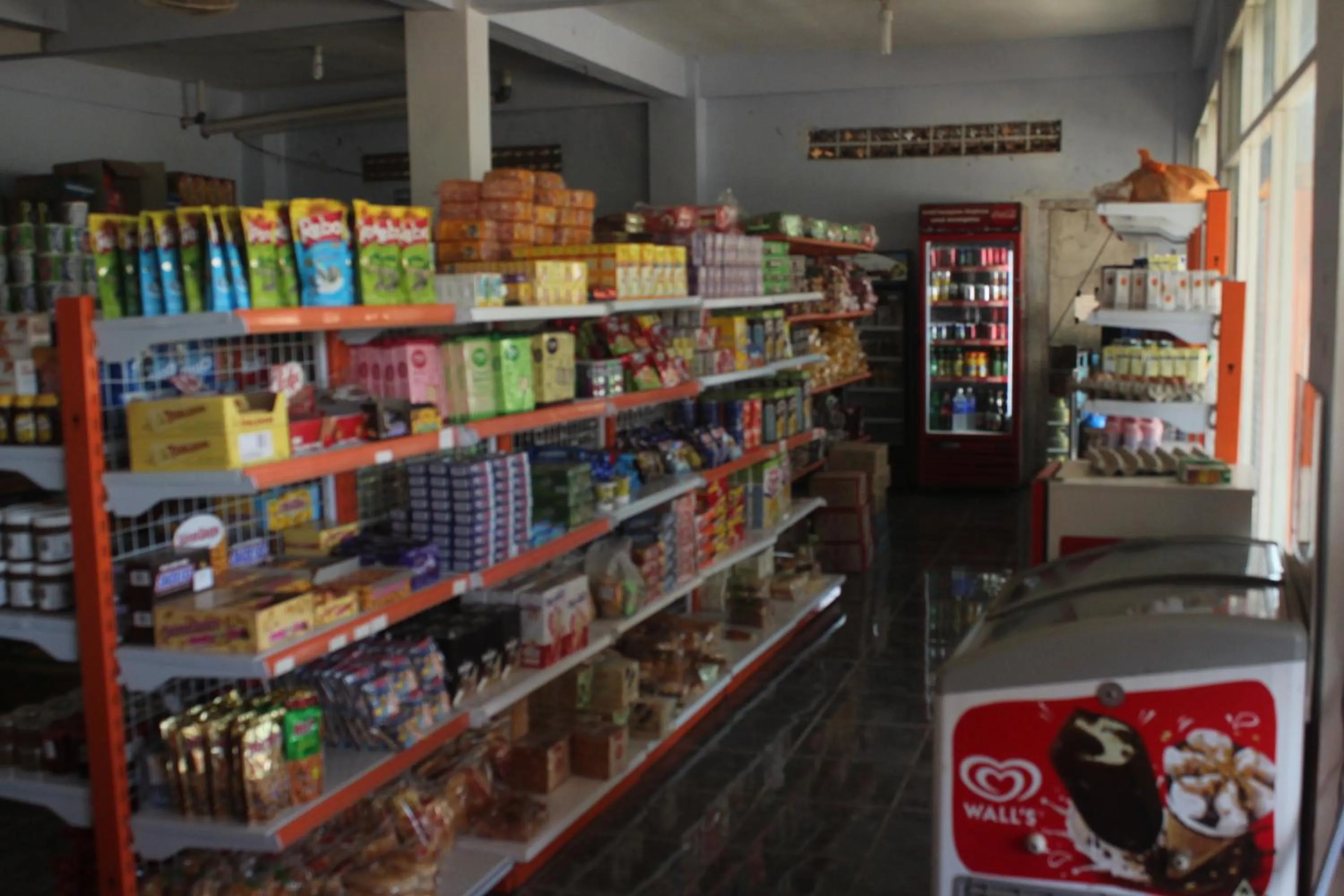 On-site shops in Tri Putri Homestay