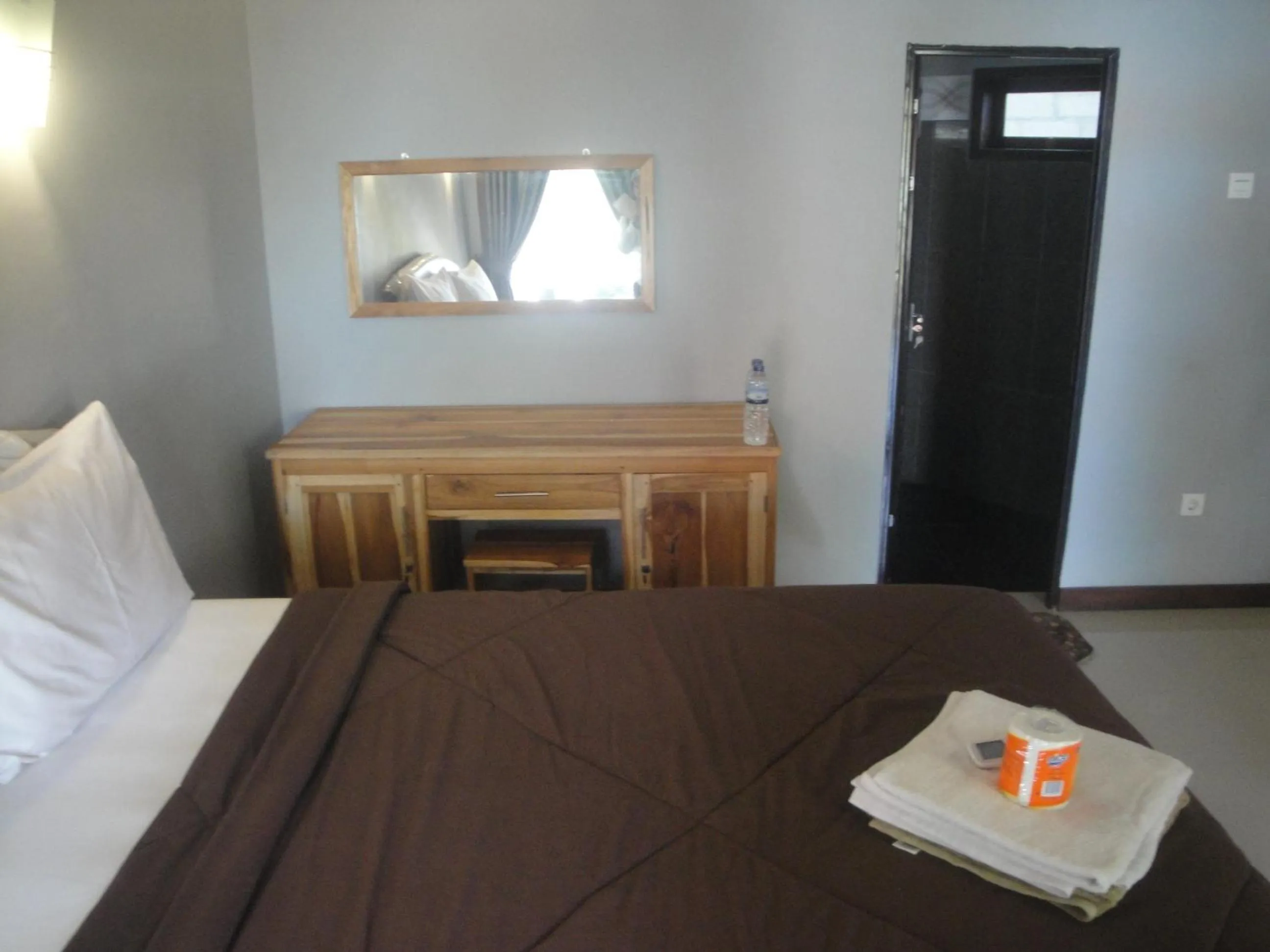 Bedroom, Bed in Tri Putri Homestay