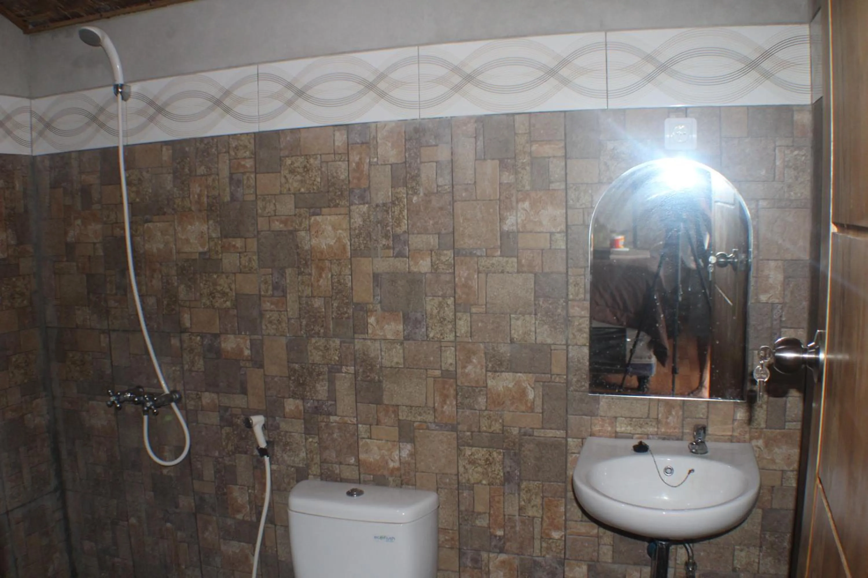 Bathroom in Tri Putri Homestay