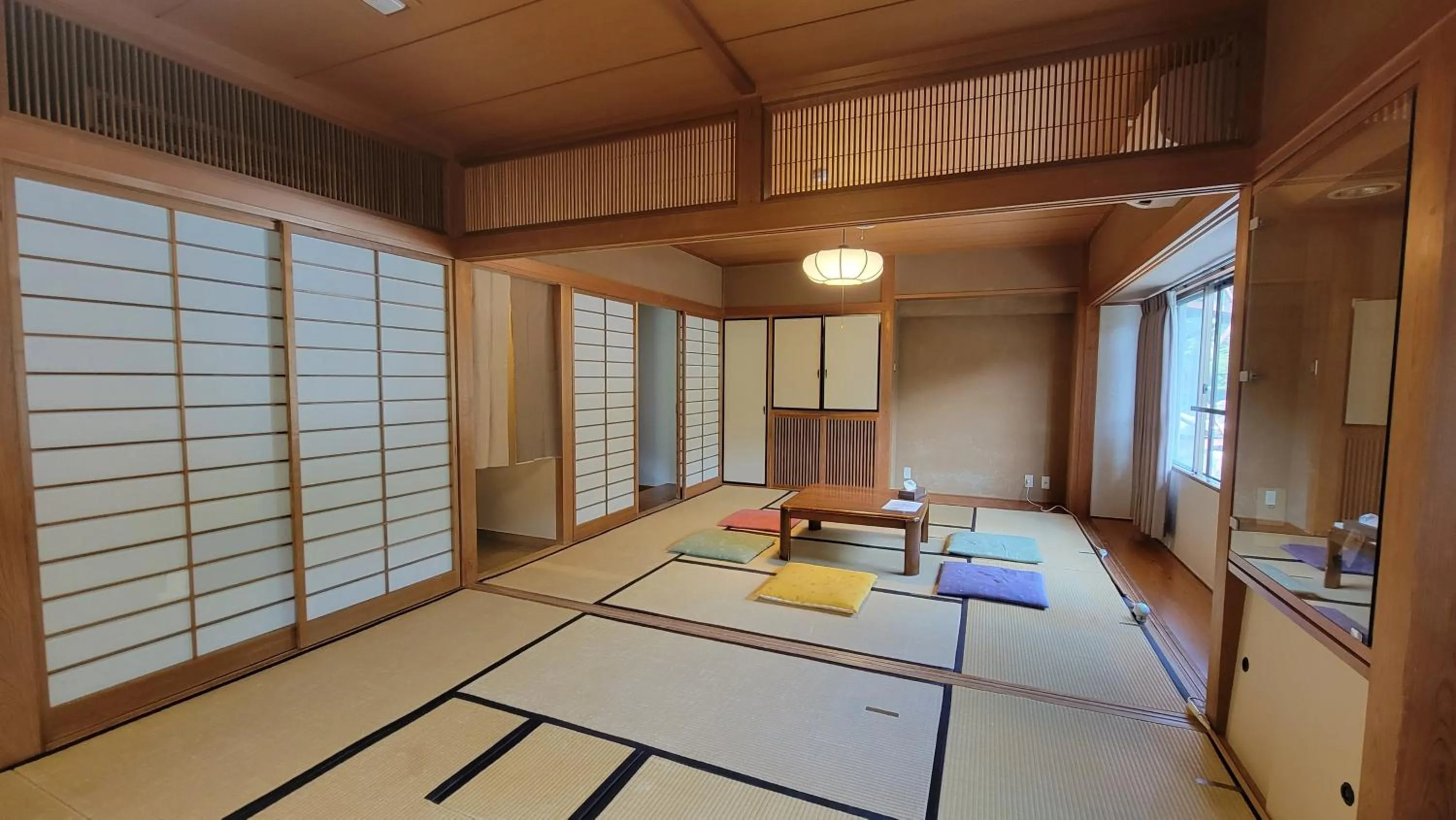 Photo of the whole room, Bed in K's House Hostels - Hakone Yumoto Onsen