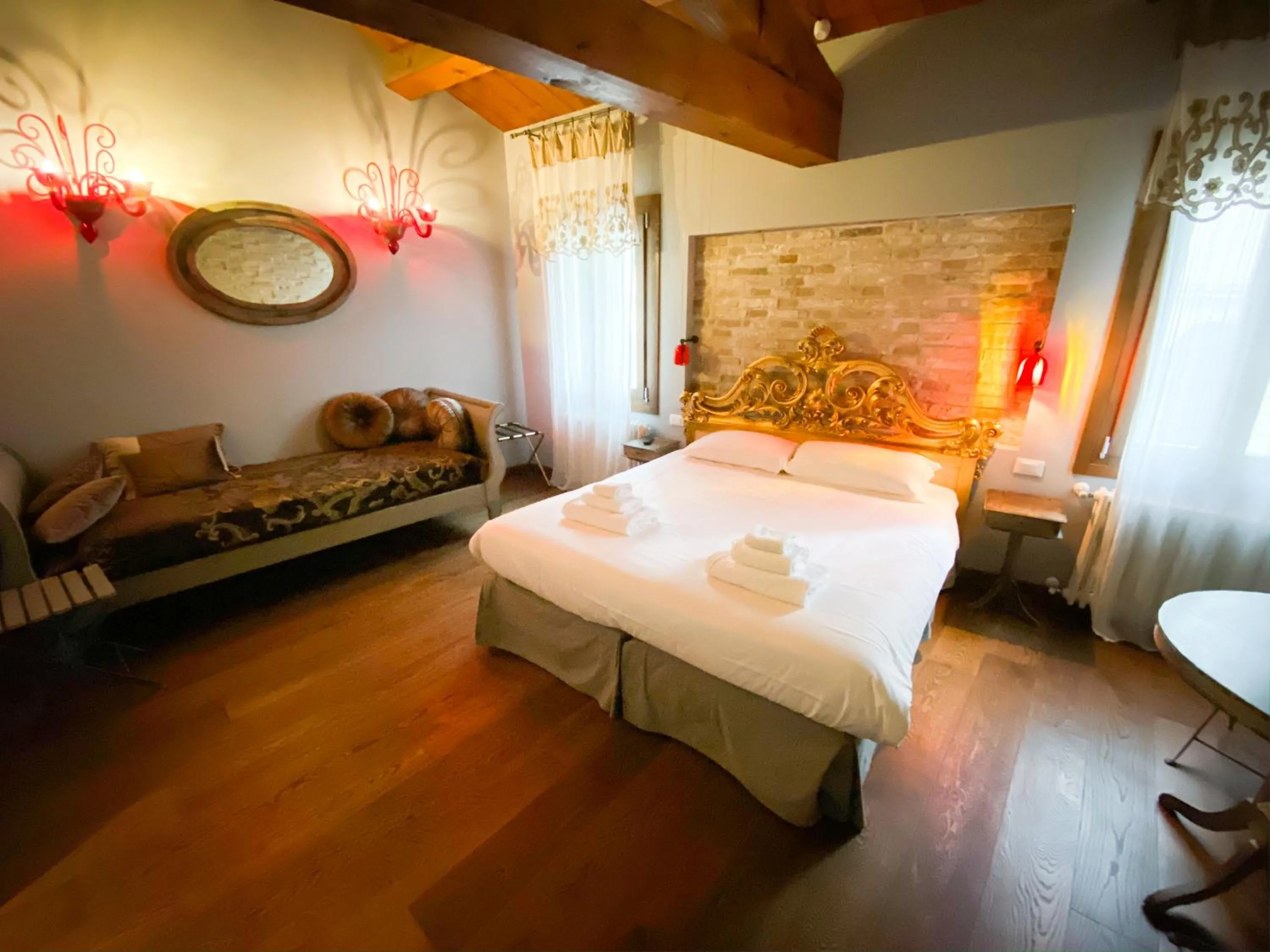 Rosso Charm B&B