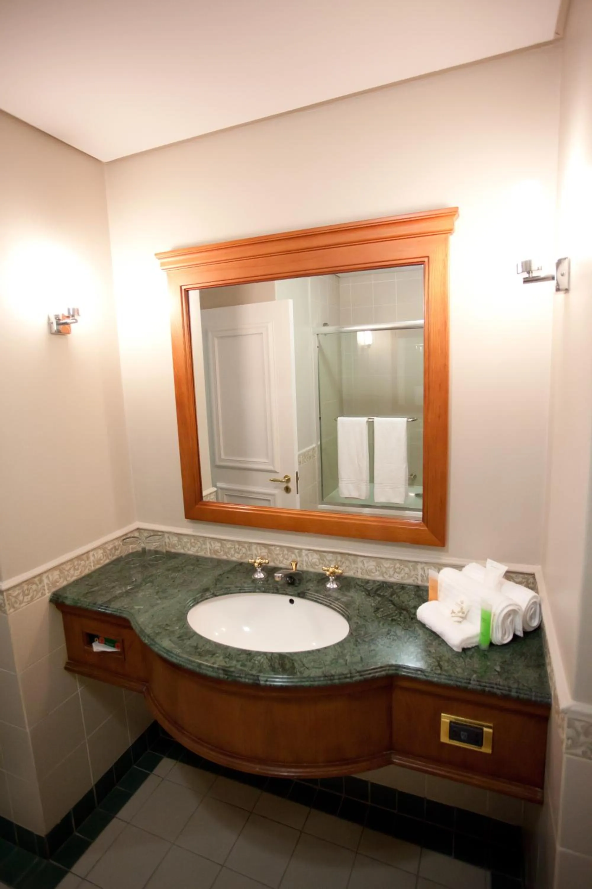 Bathroom in Walmont at Graceland