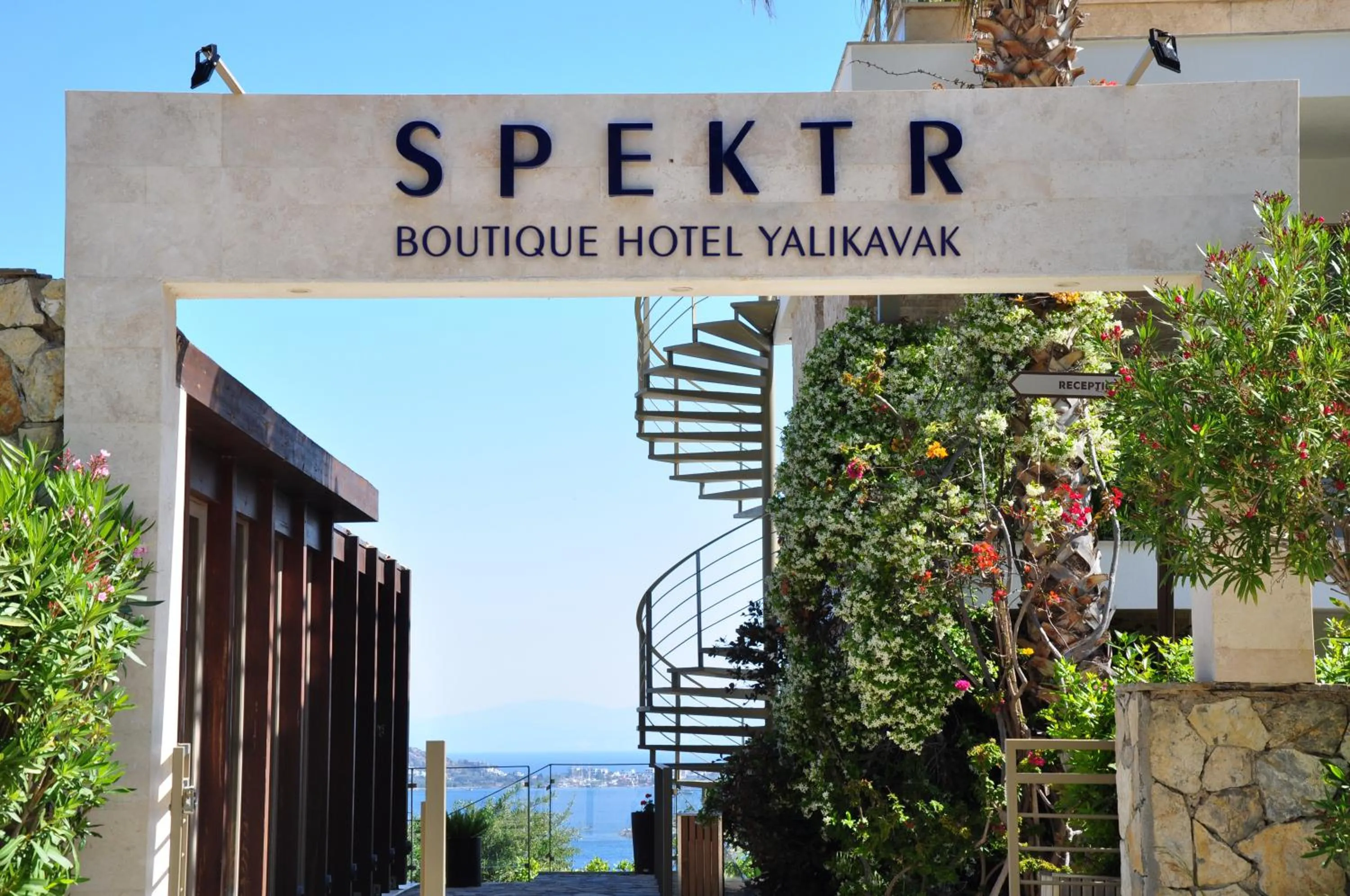 Facade/entrance in Spektr Boutique Hotel Yalikavak