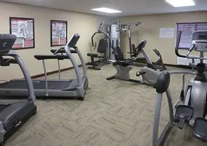 Fitness centre/facilities, Fitness Center/Facilities in Suburban Studios Washington, PA