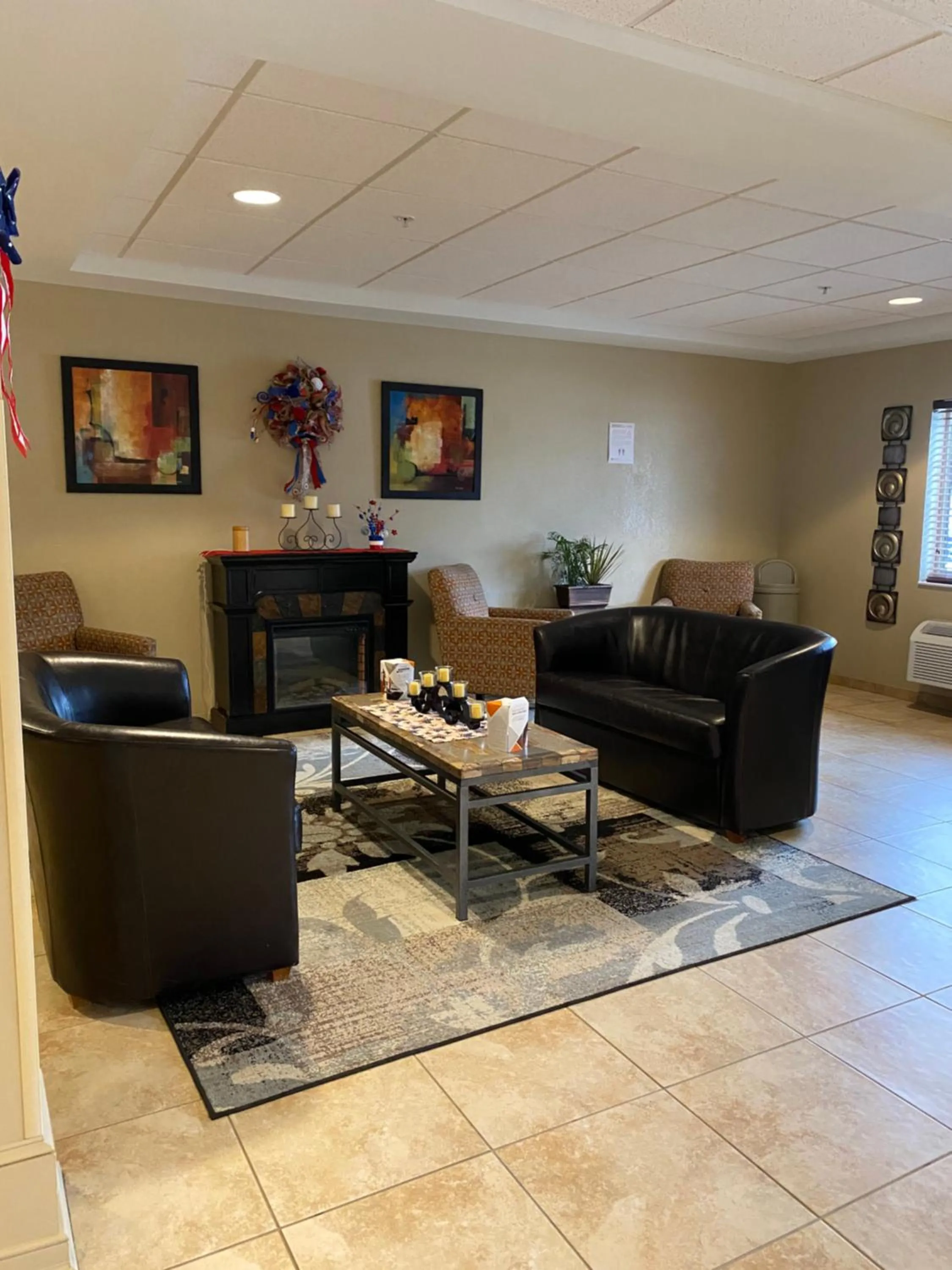 Lobby or reception in Suburban Studios Washington, PA