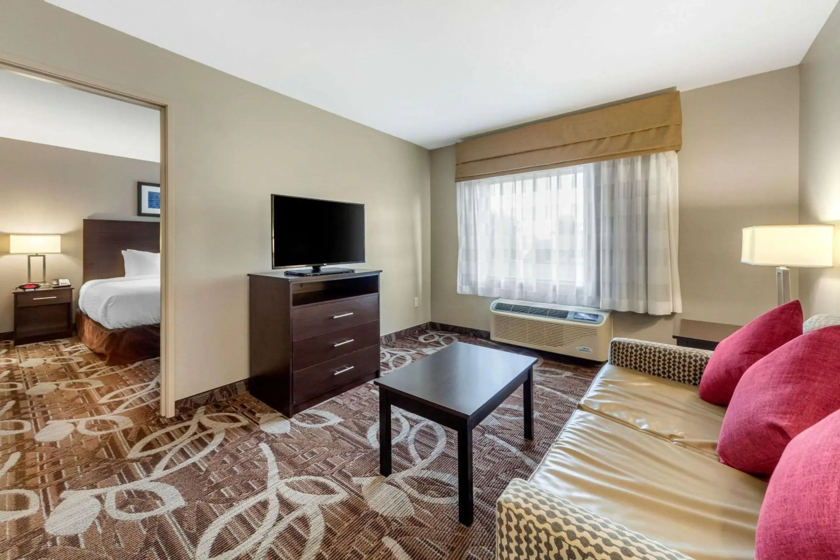 Bedroom, Bed in MainStay Suites Lincoln University Area Bedroom, Bed in MainStay Suites Lincoln University Area