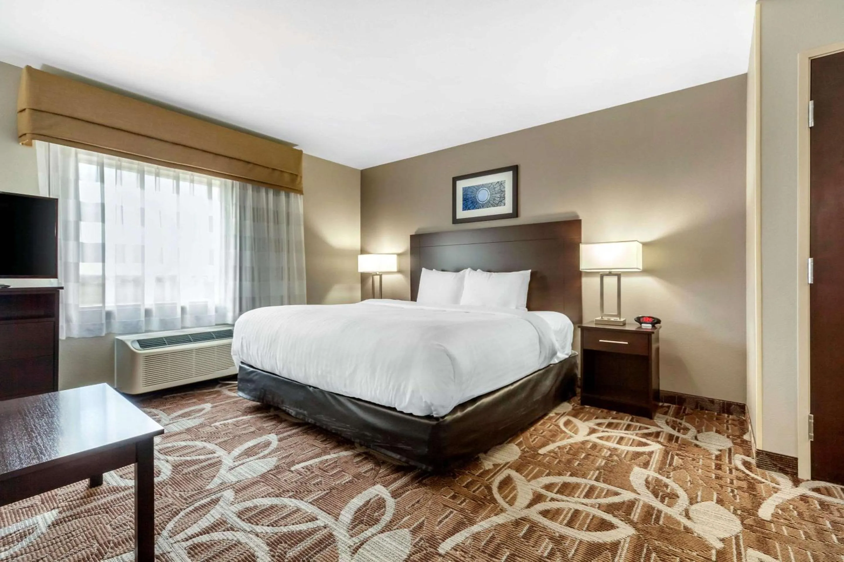 Bedroom, Bed in MainStay Suites Lincoln University Area