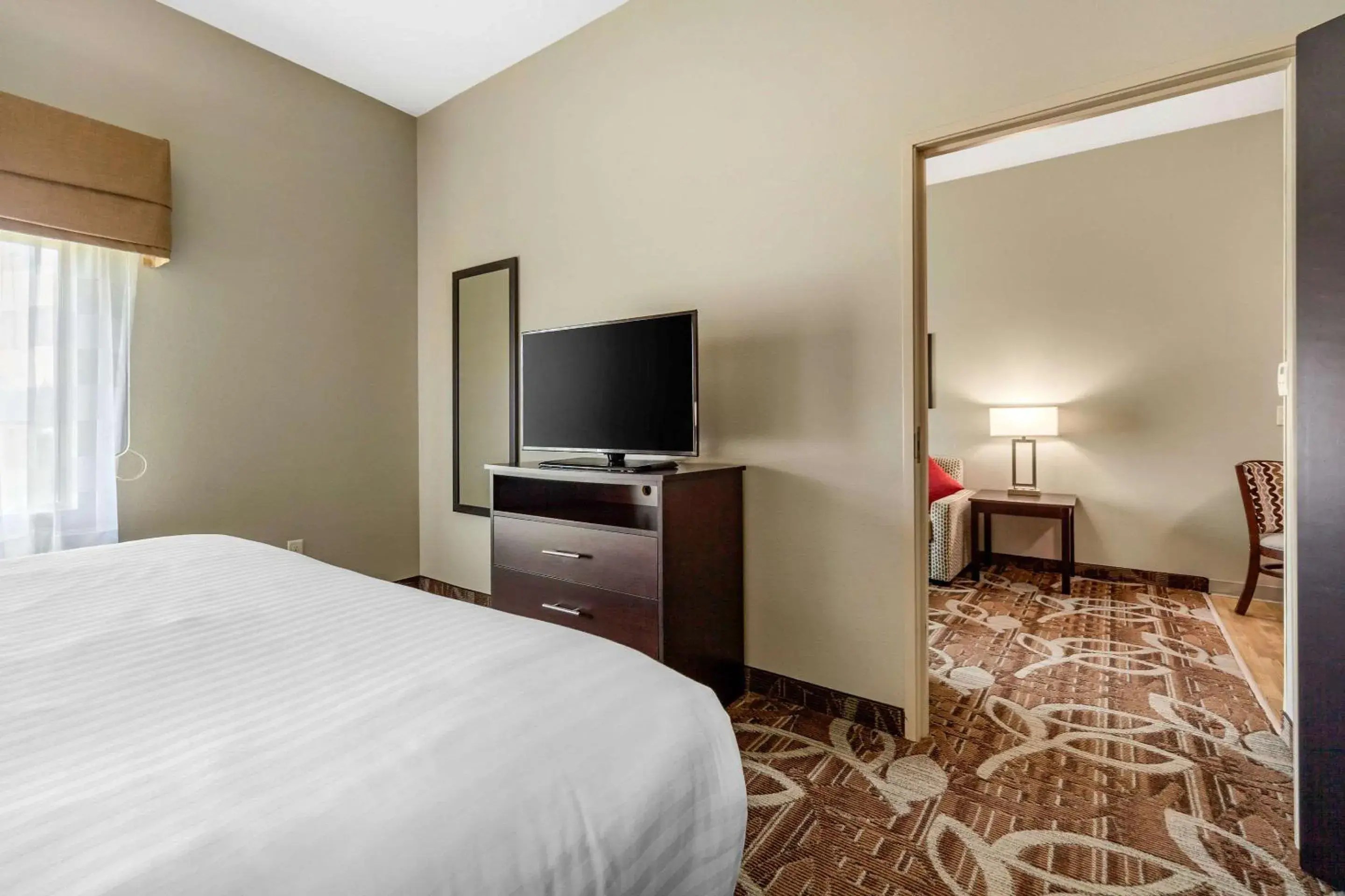 Bedroom, Bed in MainStay Suites Lincoln University Area Bedroom, Bed in MainStay Suites Lincoln University Area