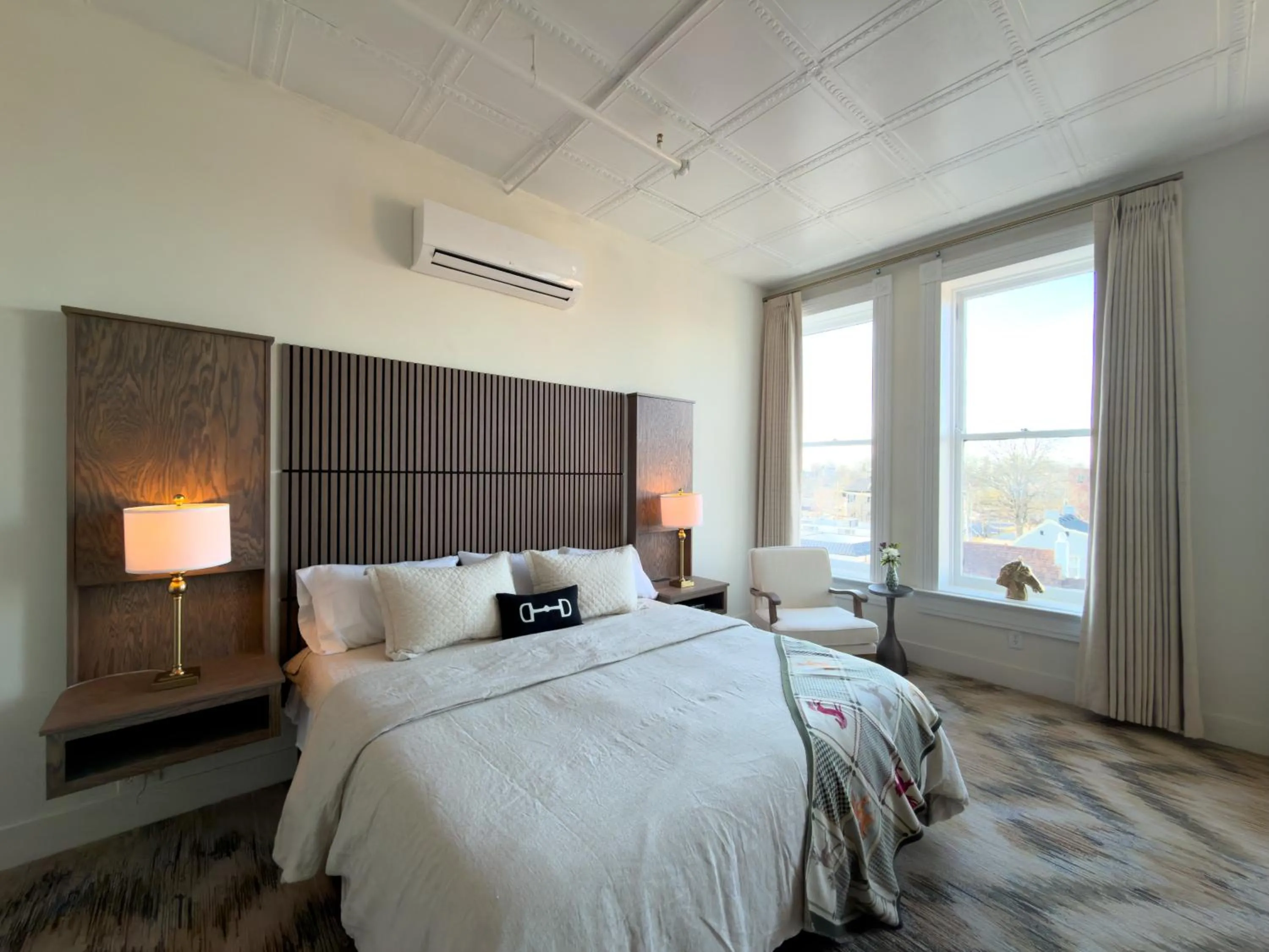Hotel Thoroughbred