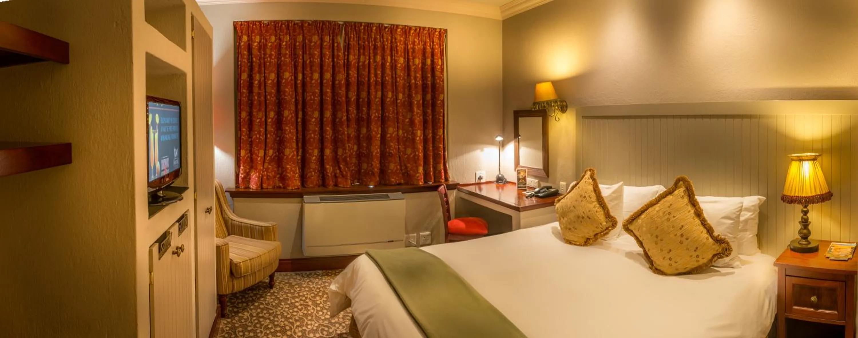 Bedroom, Bed in Peermont Metcourt at Frontier, Bethlehem