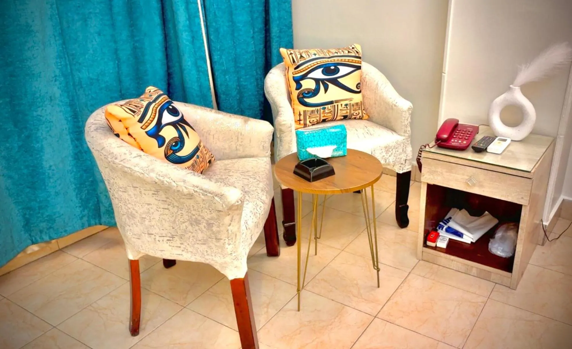Living room in Nile Hotel