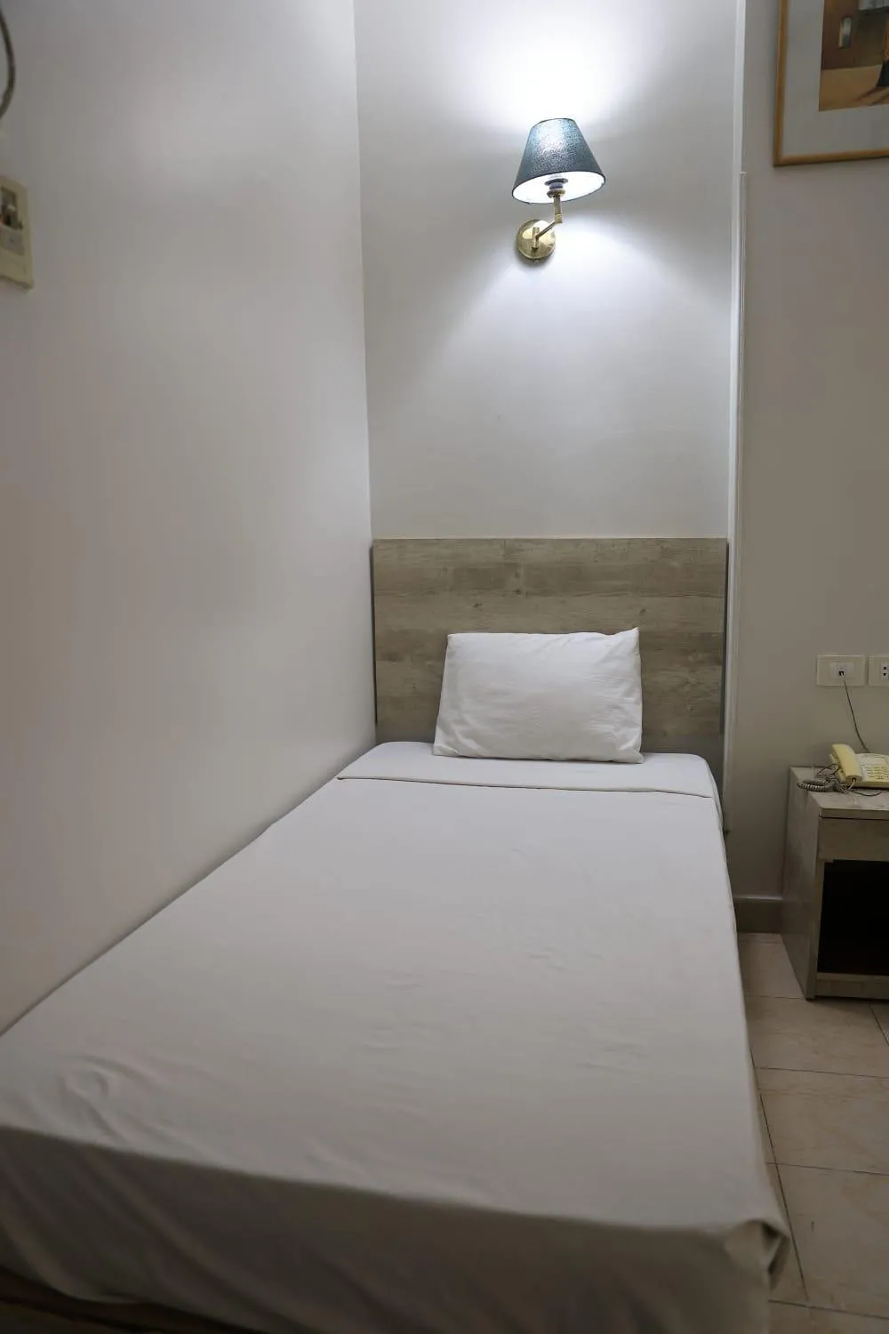 Photo of the whole room, Bed in Nile Hotel