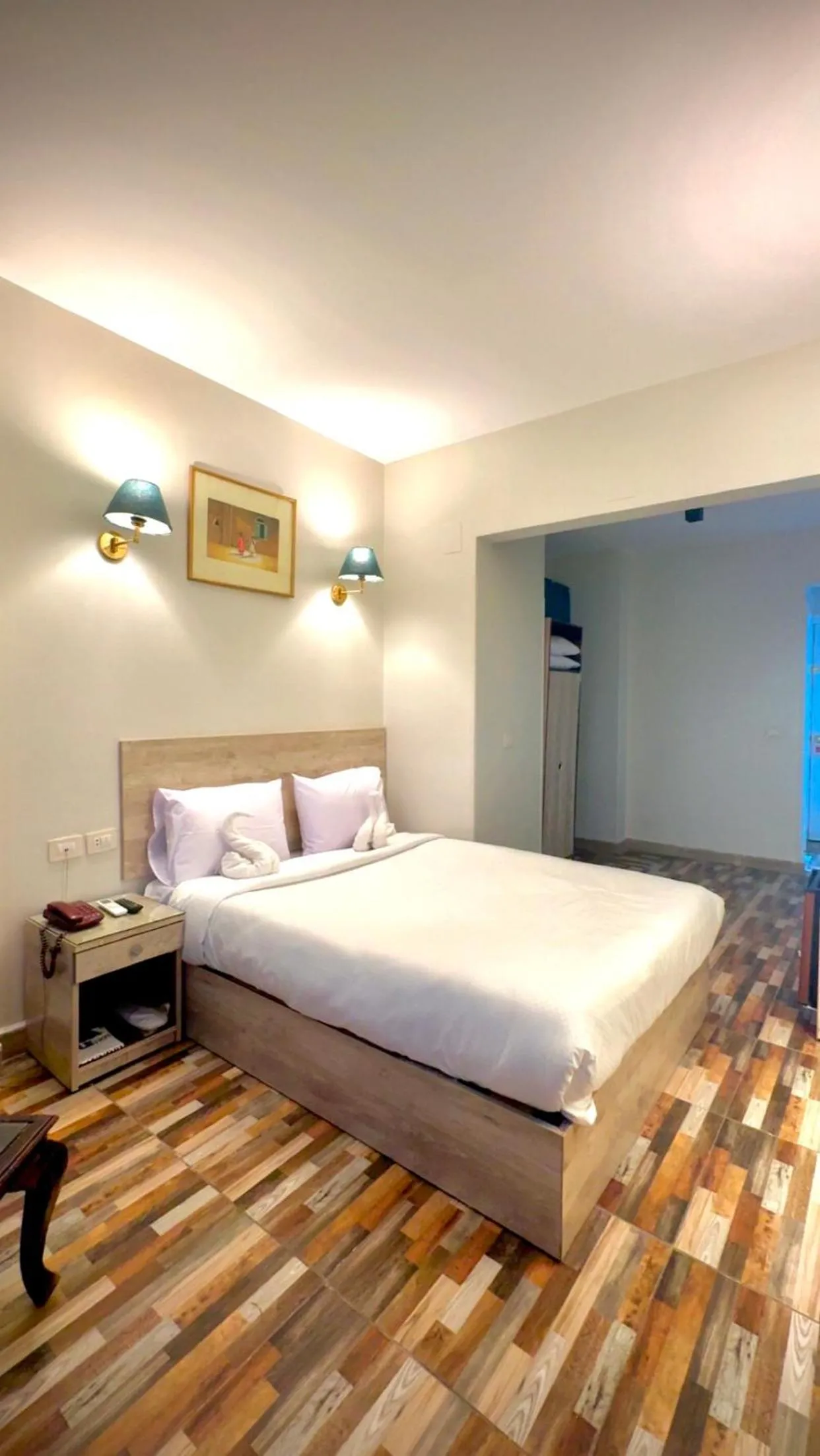 Photo of the whole room, Bed in Nile Hotel