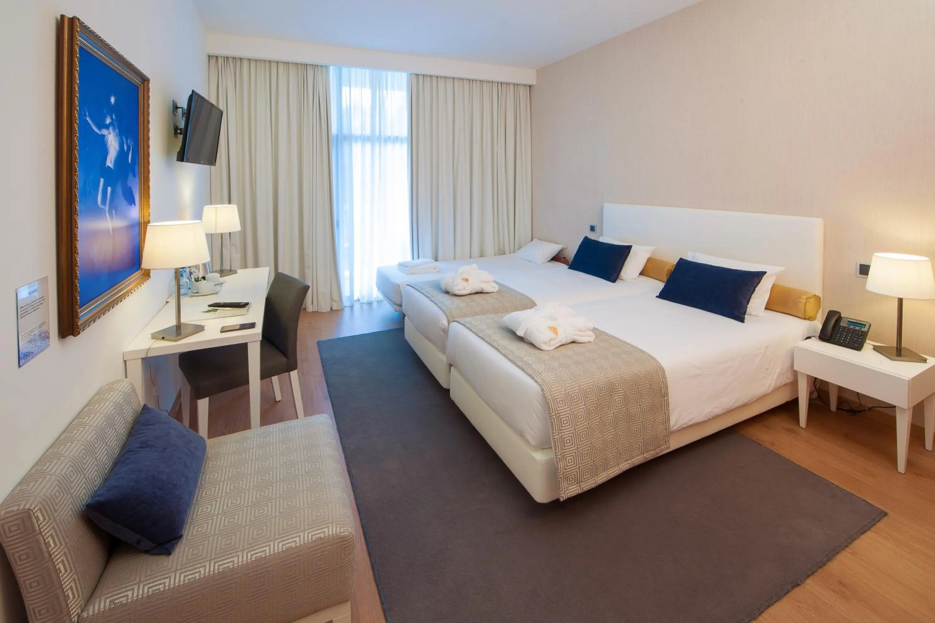 Photo of the whole room, Bed in Hotel Parque Serra da Lousã