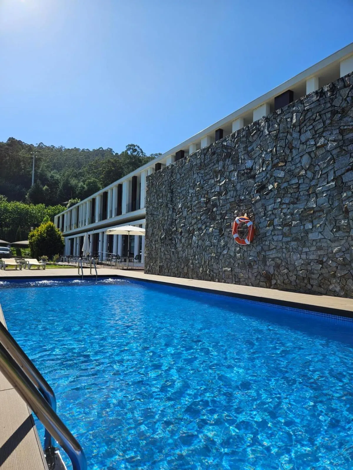 Pool view in Hotel Parque Serra da Lousã