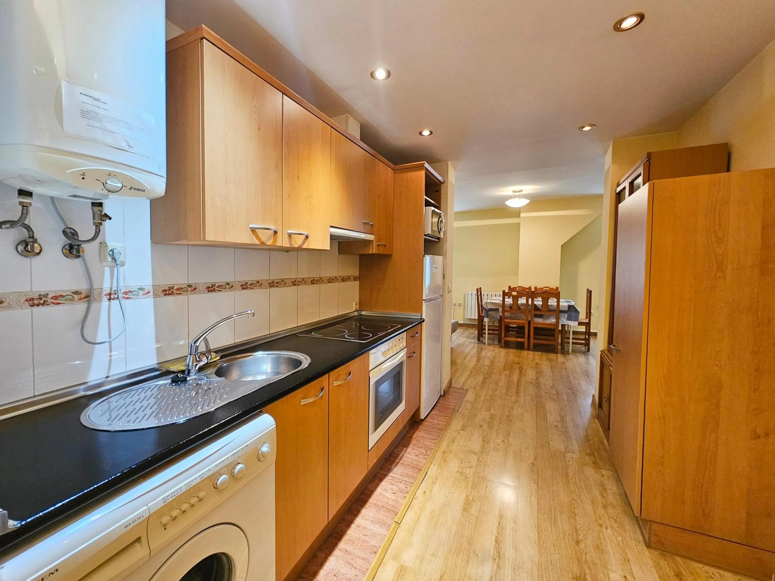 Kitchen or kitchenette in Apartamentos Canfranc 3000