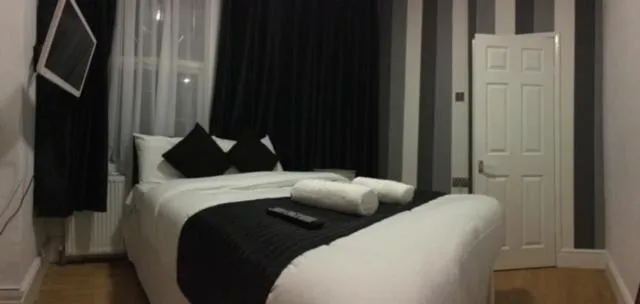 Bed in the pine lodge
