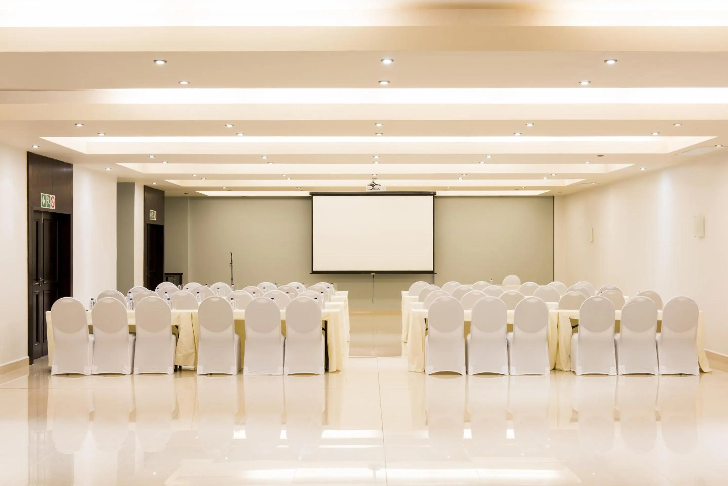 Banquet/Function facilities in San Lameer Resort Hotel & Spa