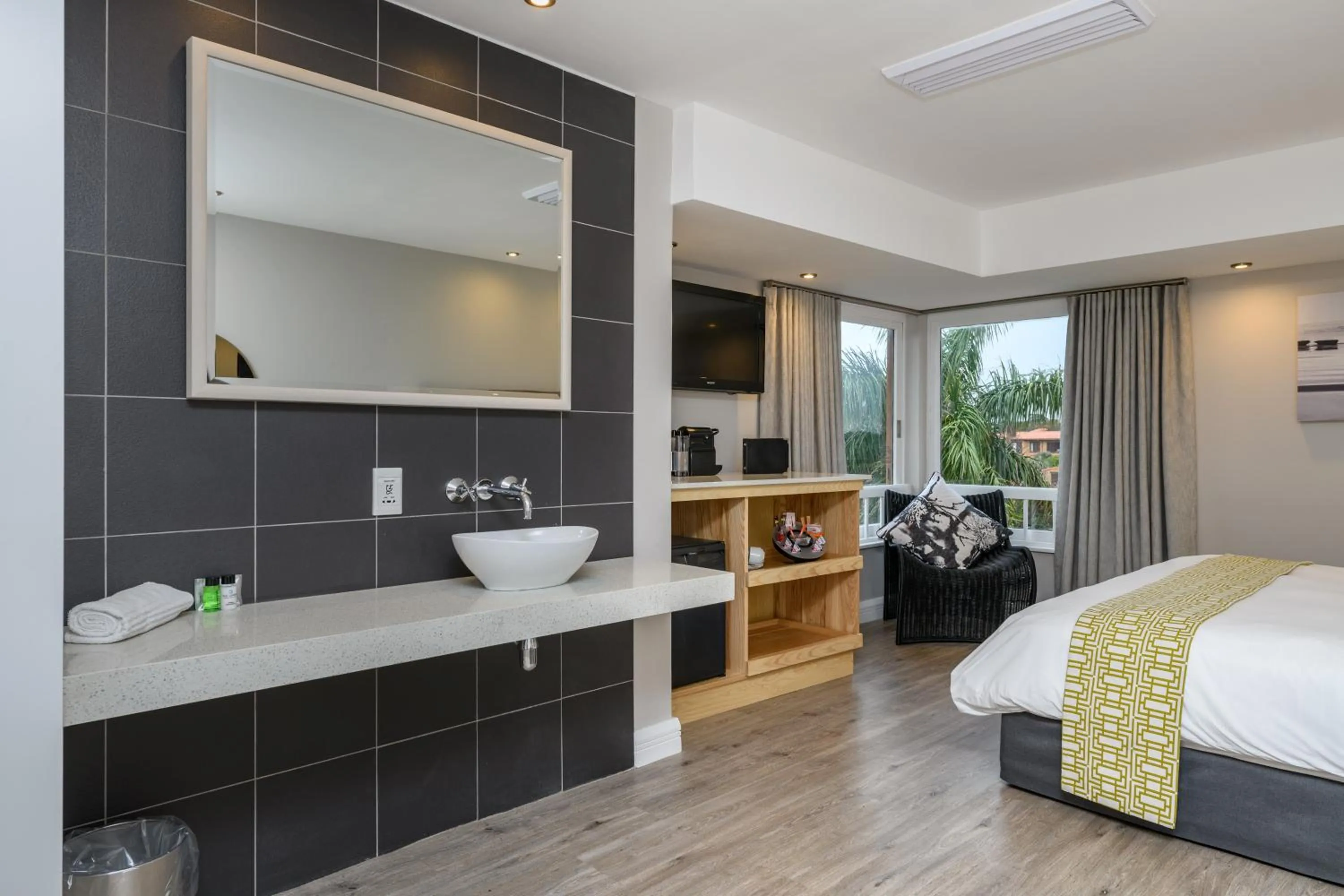 Photo of the whole room, Bed in San Lameer Resort Hotel & Spa