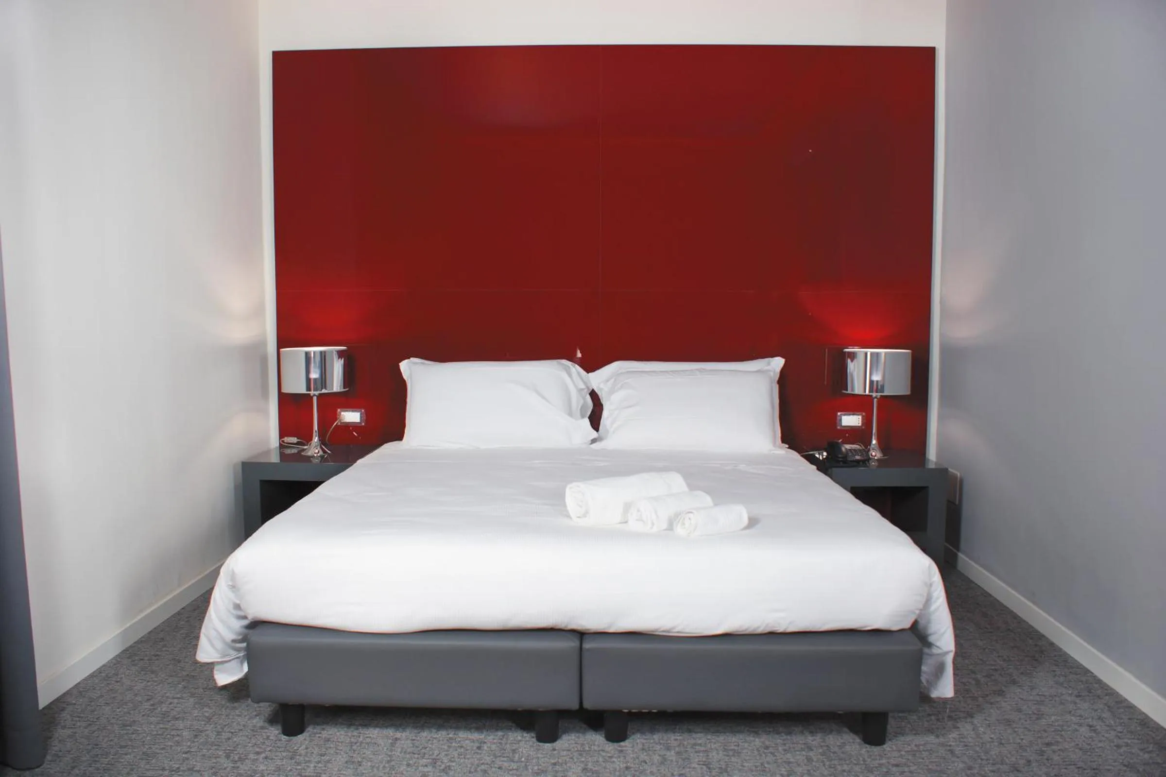 Bedroom, Bed in Hotel Leopardi