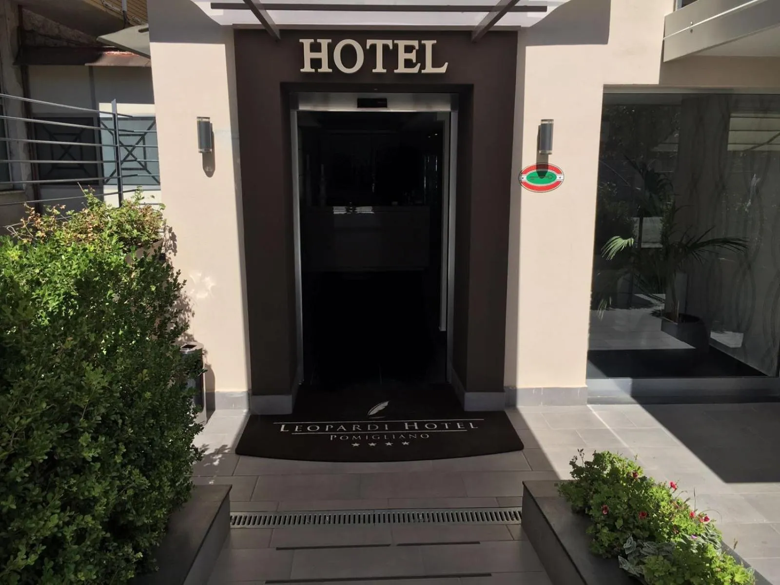 Facade/entrance in Hotel Leopardi