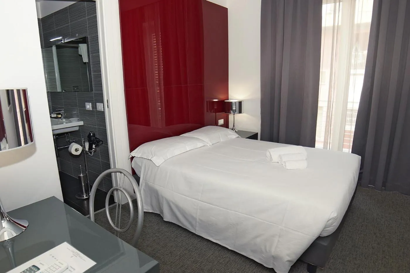 Bed in Hotel Leopardi