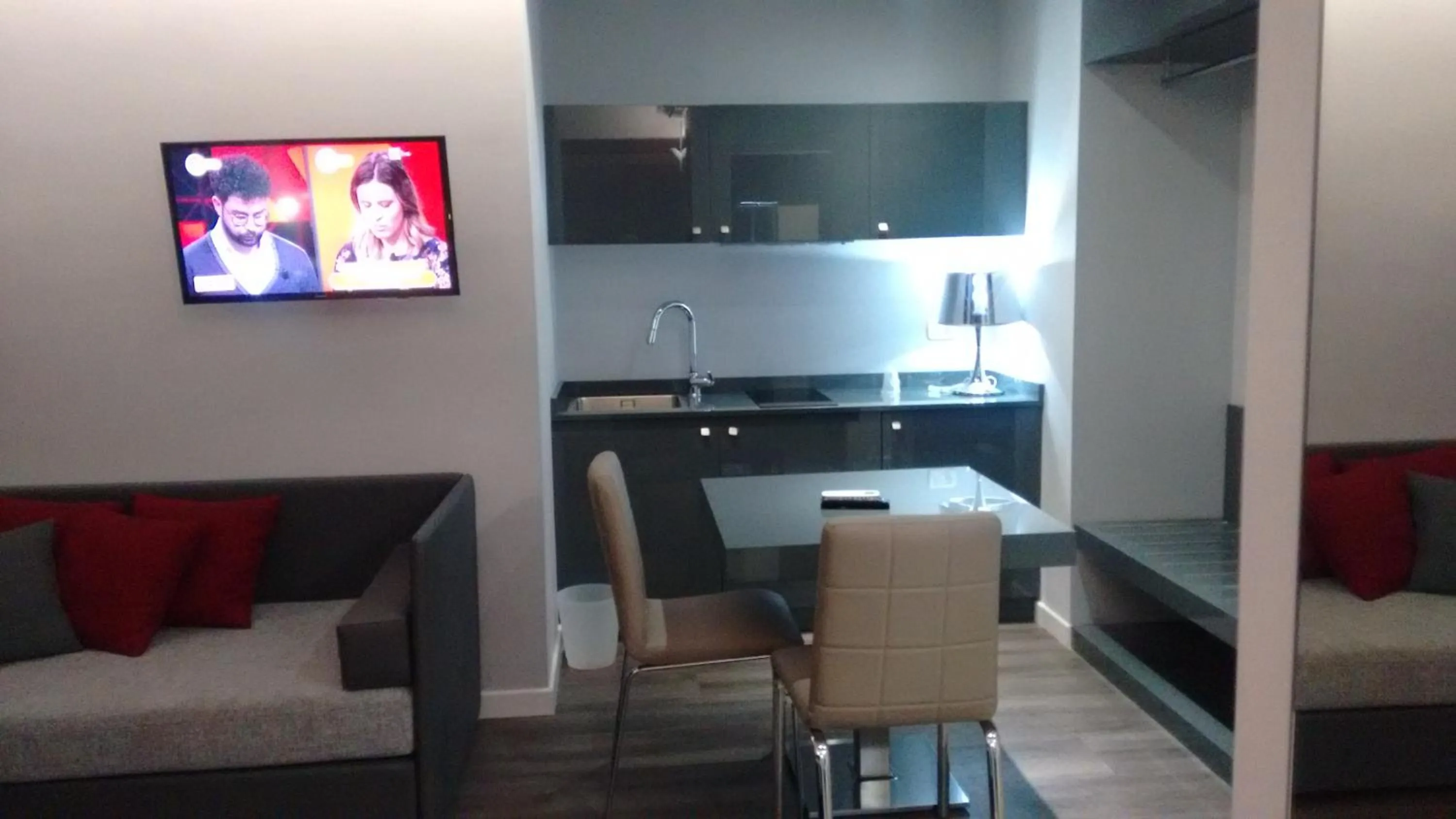 Dining area in Hotel Leopardi