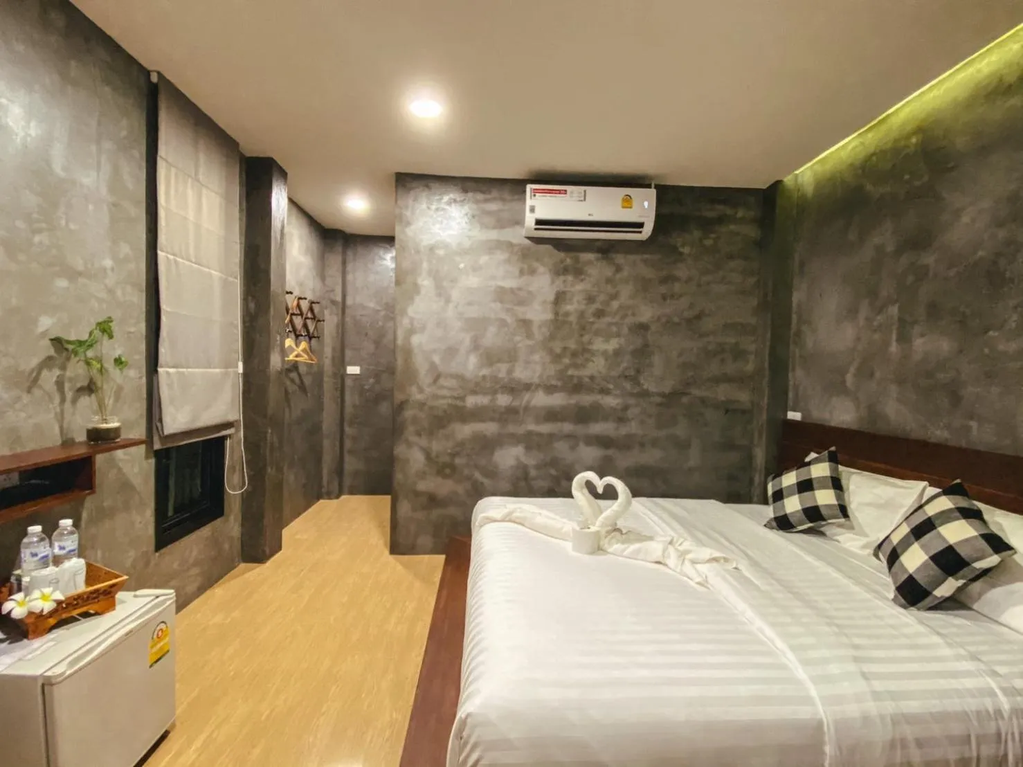 Bedroom, Bed in Pai Nam Now