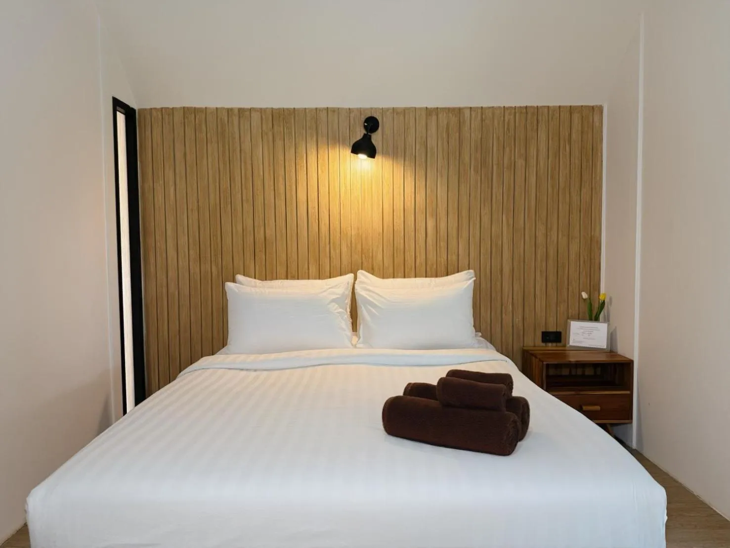 Bedroom, Bed in Pai Nam Now