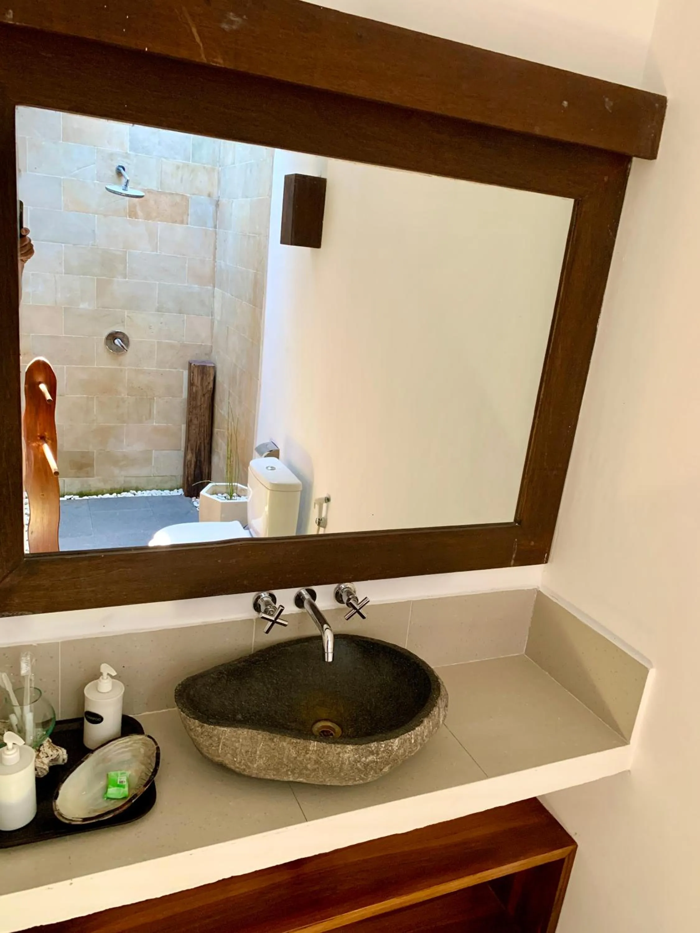 Bathroom in The Yoga Garden