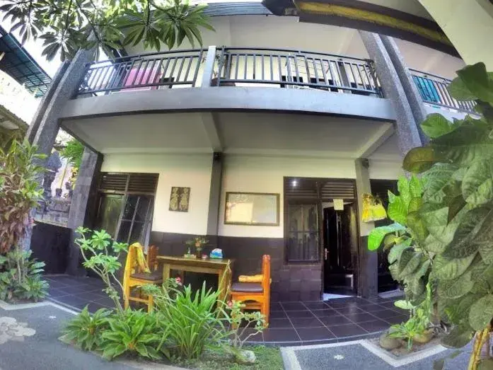 Double Room with Balcony in Tirta Yoga Inn Double Room with Balcony in Tirta Yoga Inn