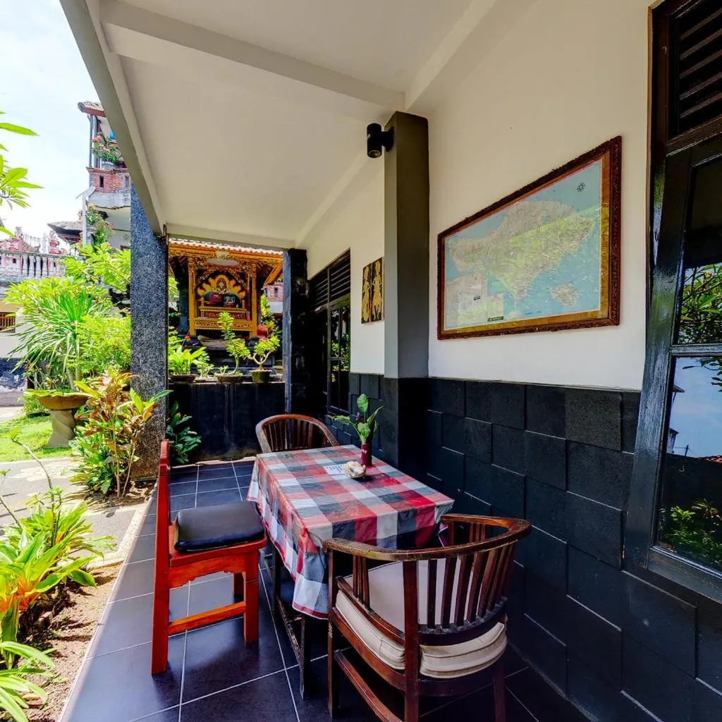 Dining area in Tirta Yoga Inn