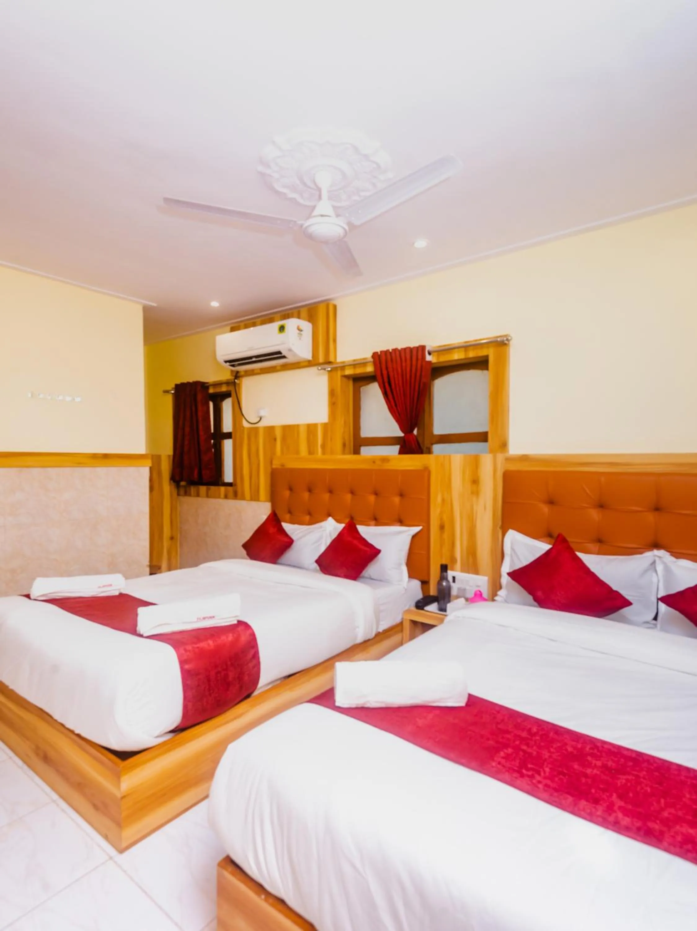 Bed in Aman Hotel near CST