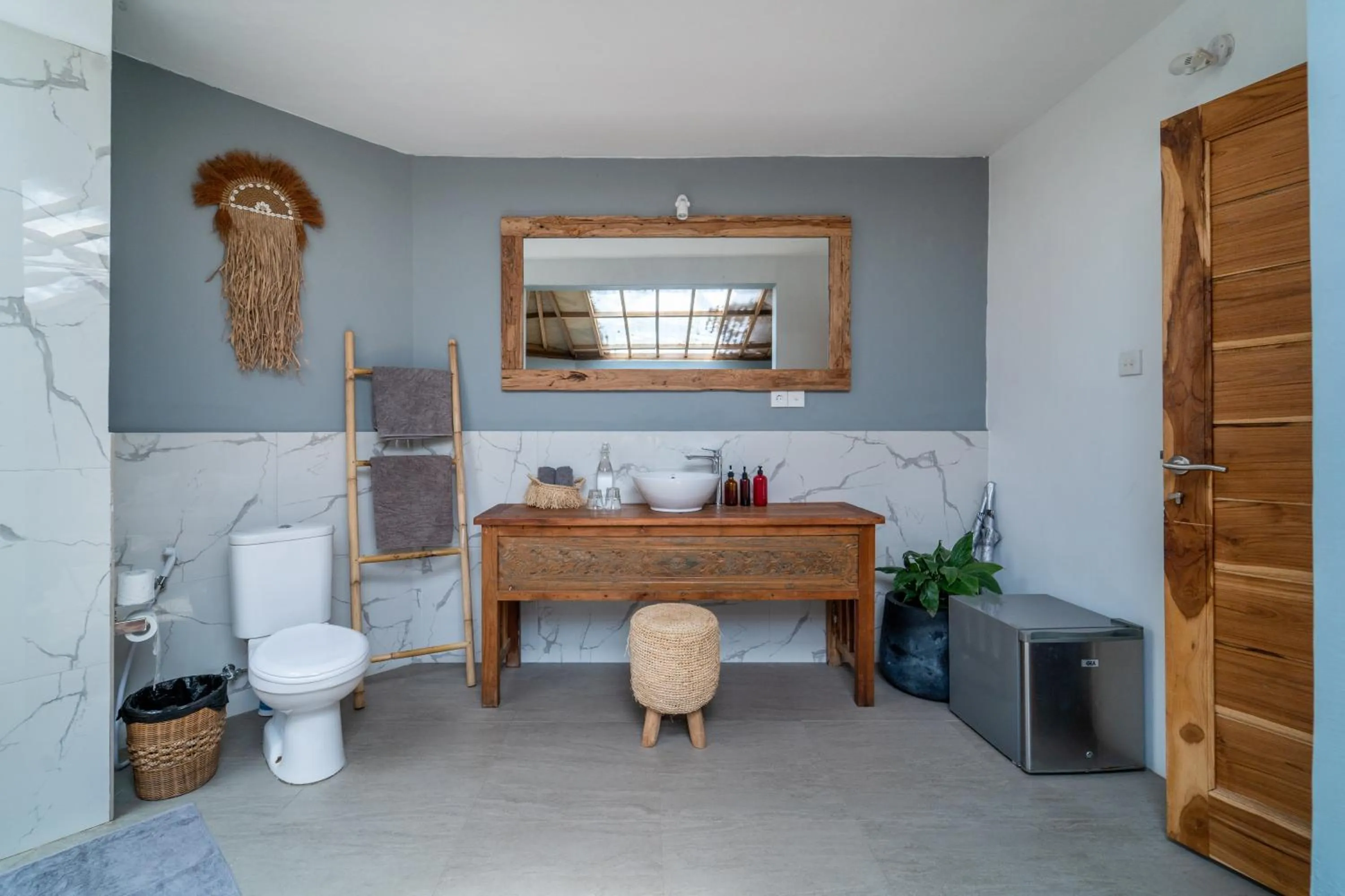 Bathroom in Mowies On The Beach