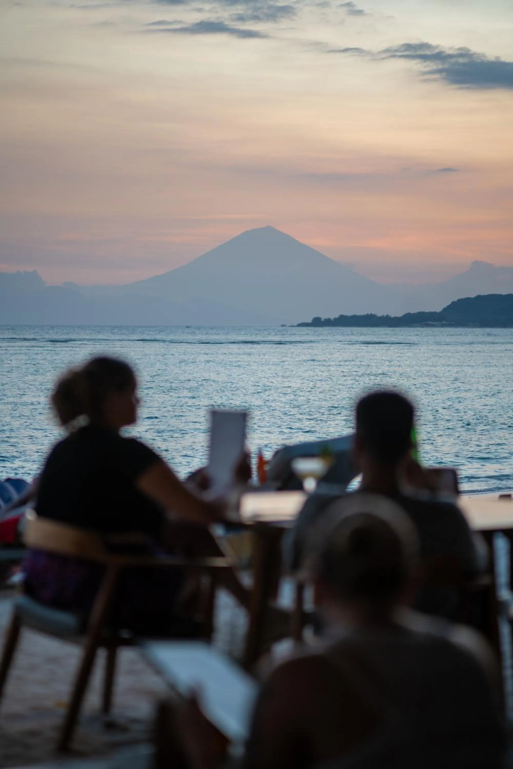Dining area in Mowies On The Beach