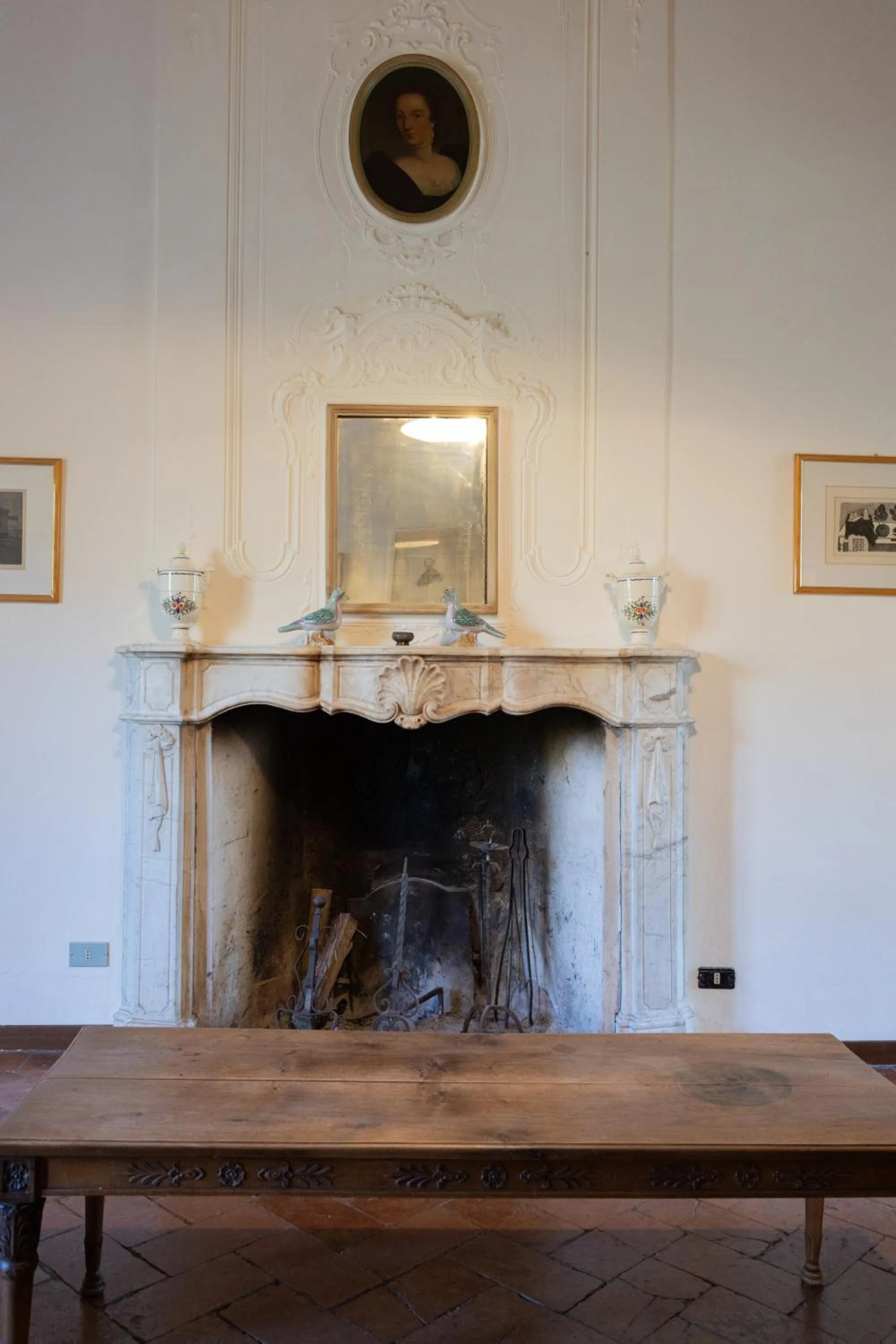 fireplace in Il Casale Di Villa Rossi