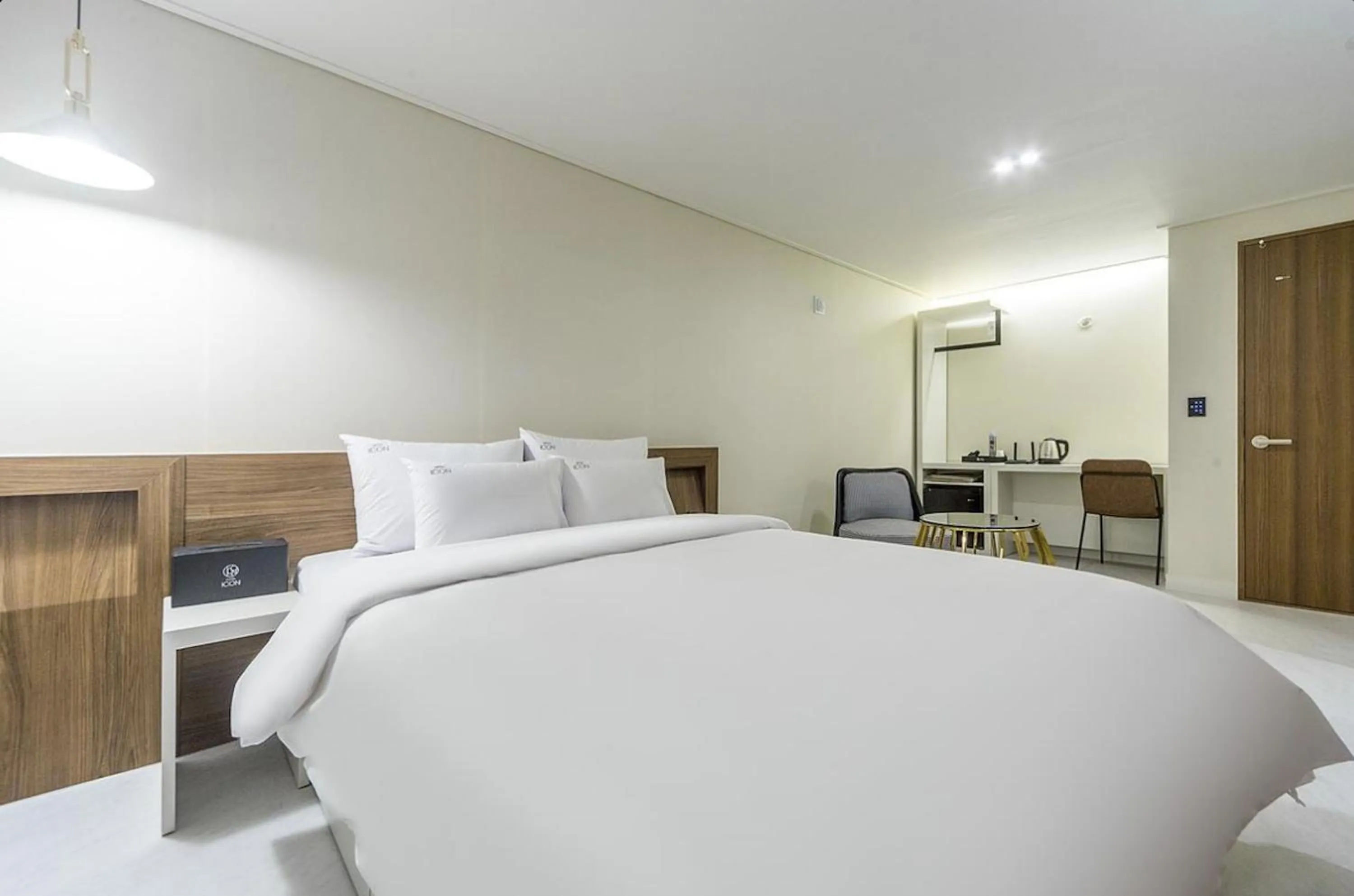 Bed in Icon Hotel Gunsan