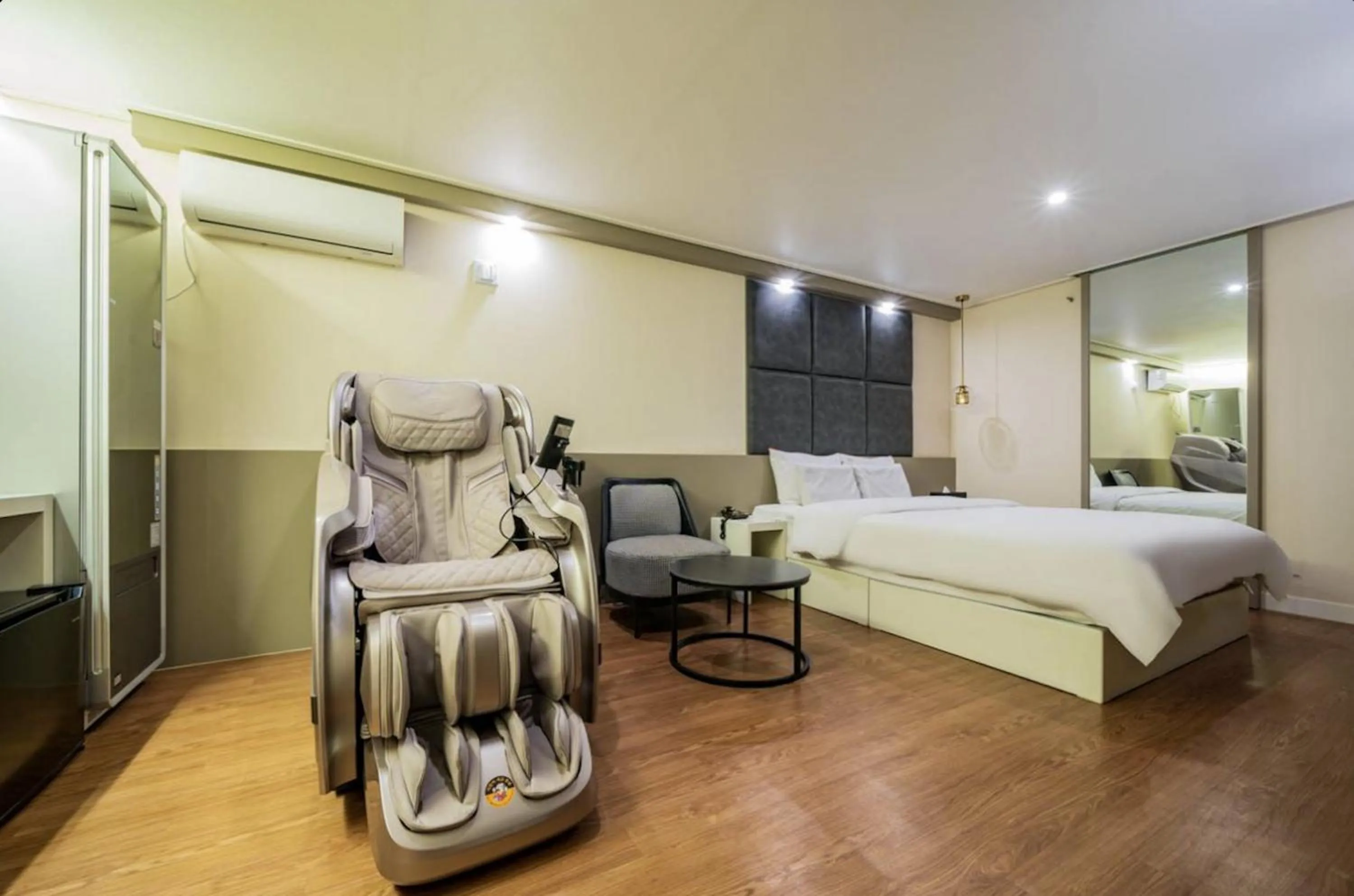 Bed in Icon Hotel Gunsan