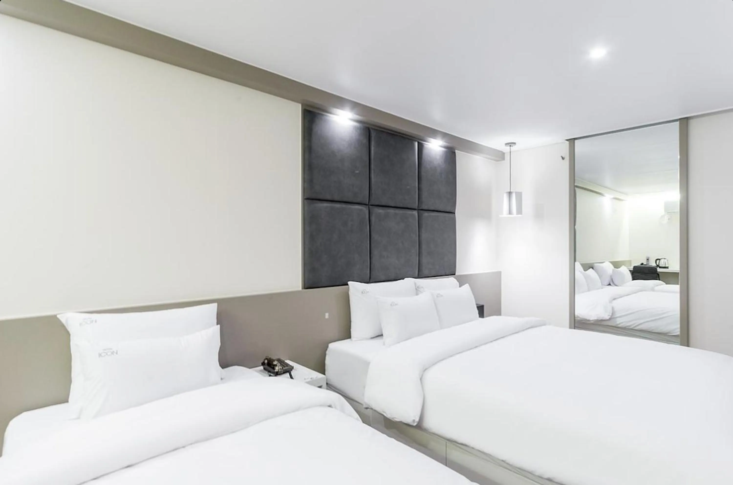 Bed in Icon Hotel Gunsan
