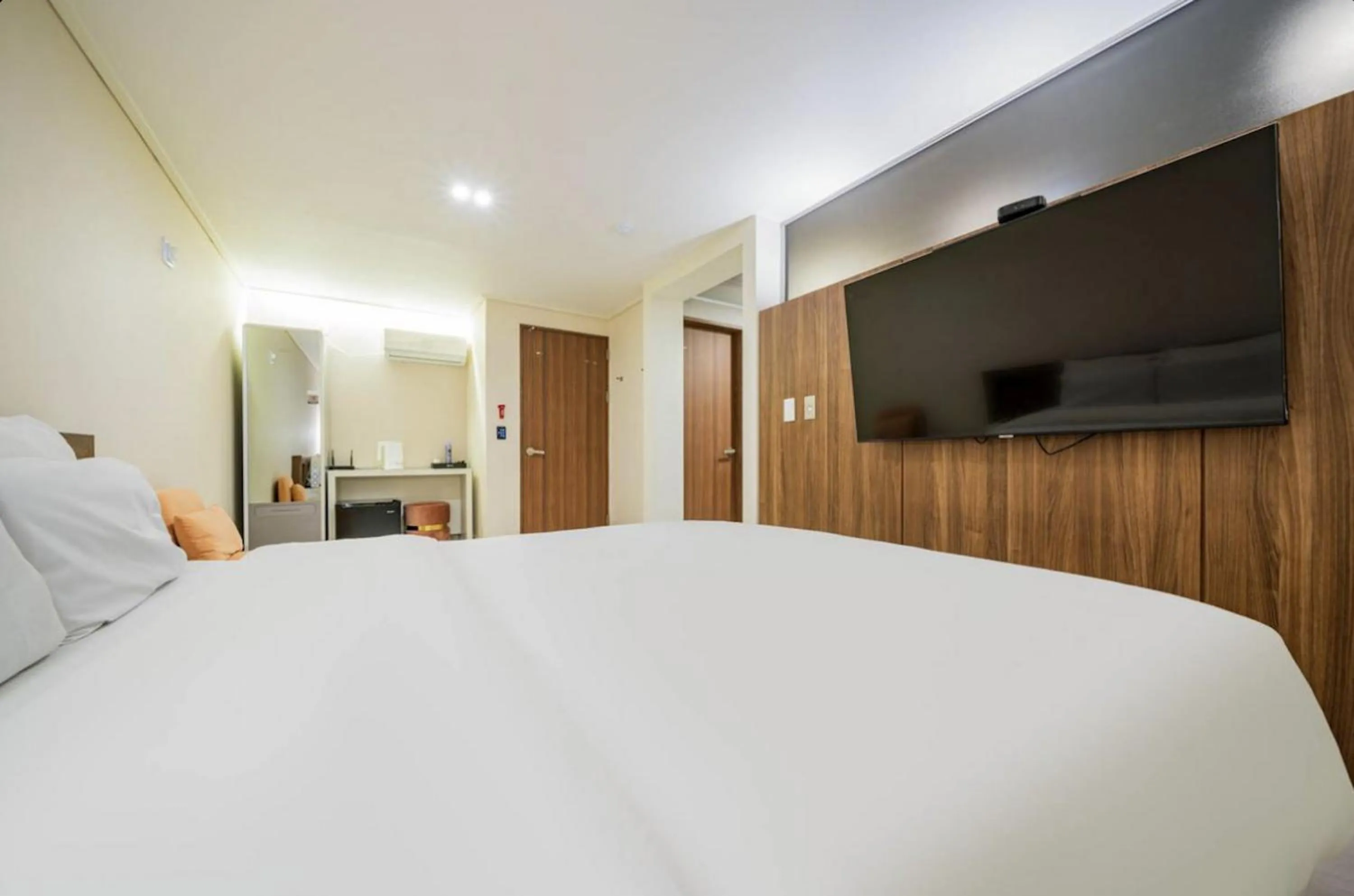 Bed in Icon Hotel Gunsan