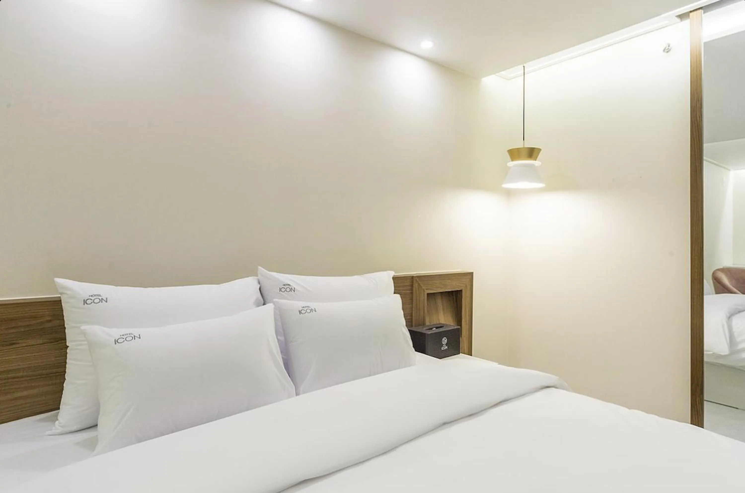 Bed in Icon Hotel Gunsan