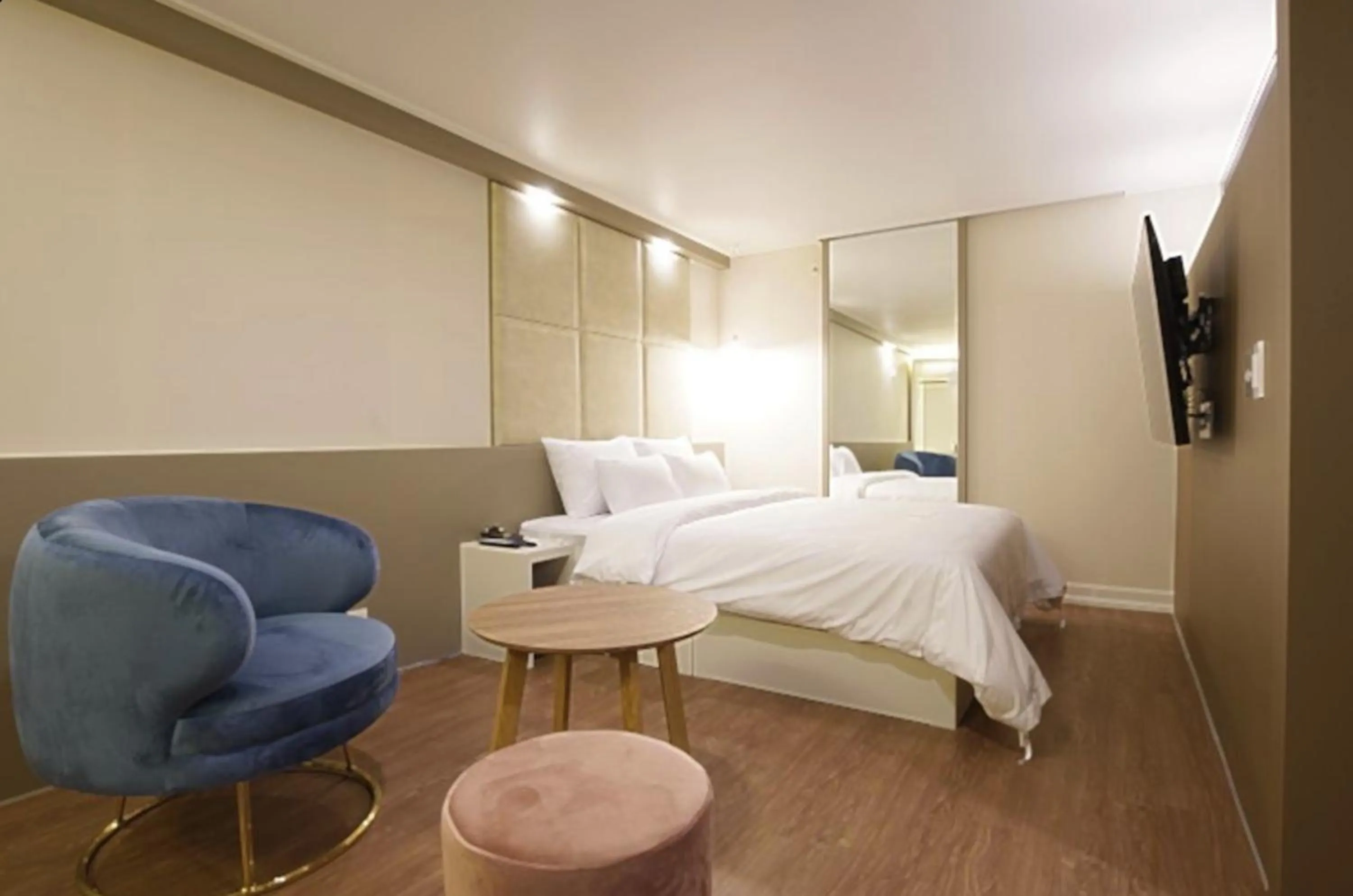 Bed in Icon Hotel Gunsan