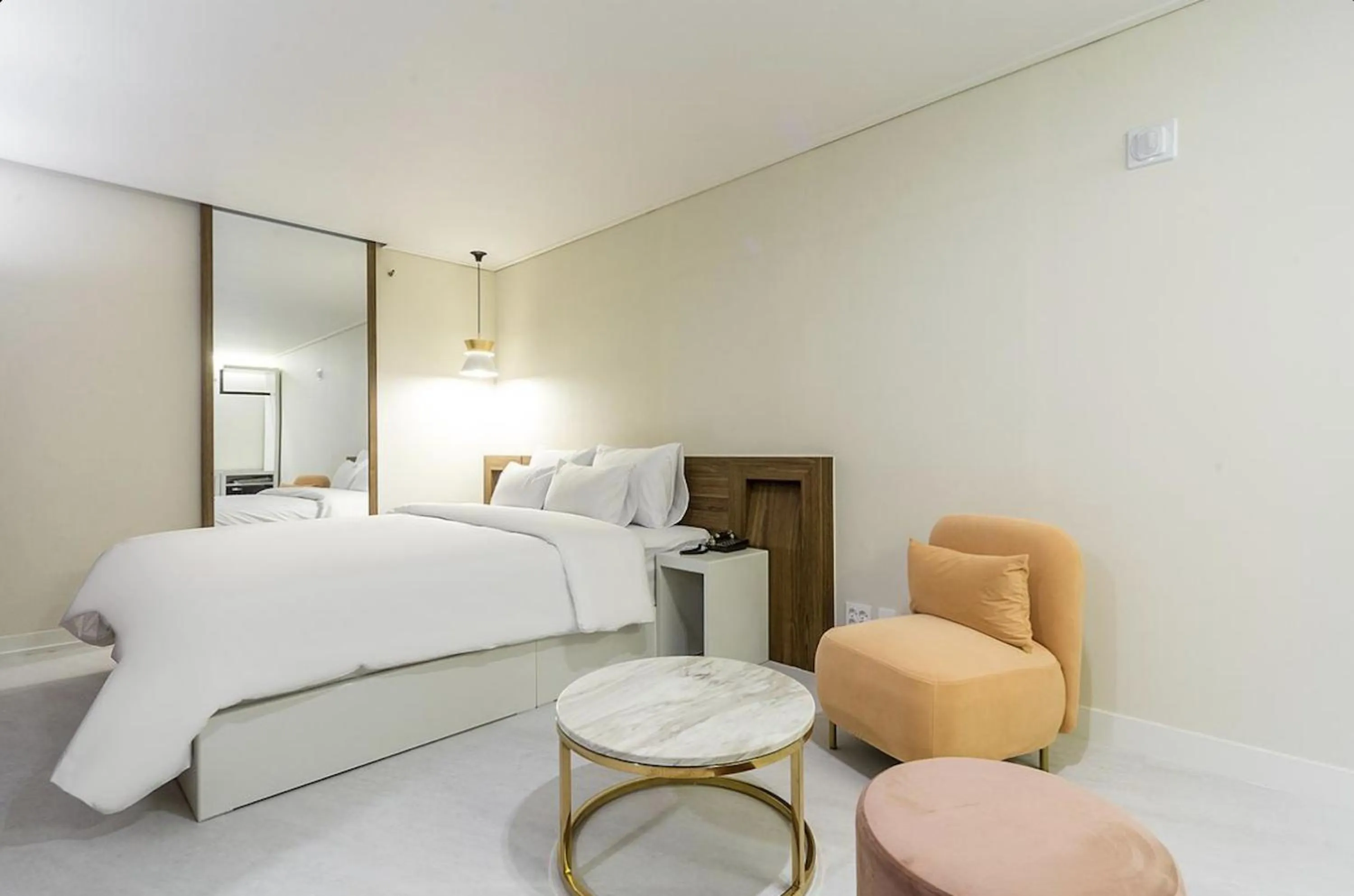 Bed in Icon Hotel Gunsan