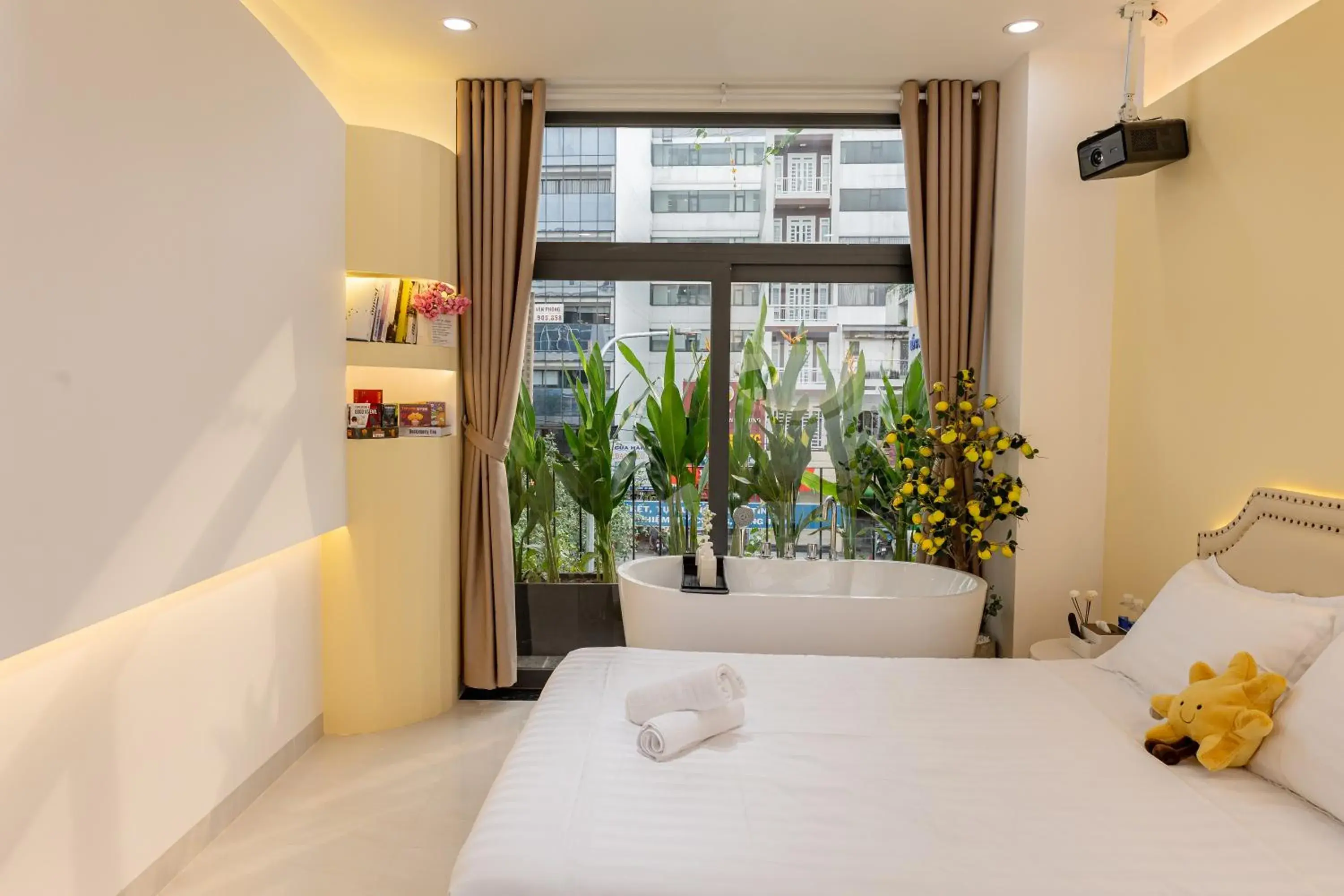 Double Room with Balcony - single occupancy in Ori Home Double Room with Balcony - single occupancy in Ori Home
