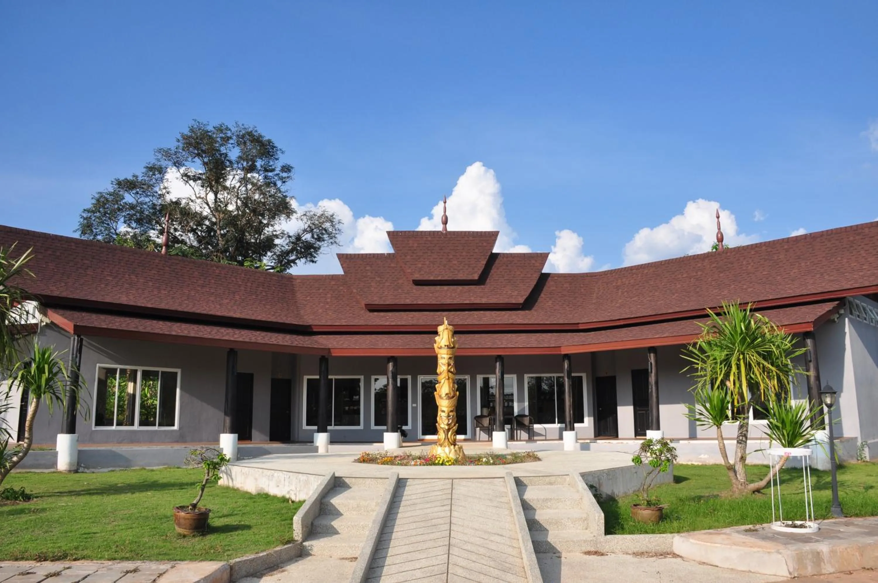 On-site shops in Phurua Sanctuary Resort and Spa