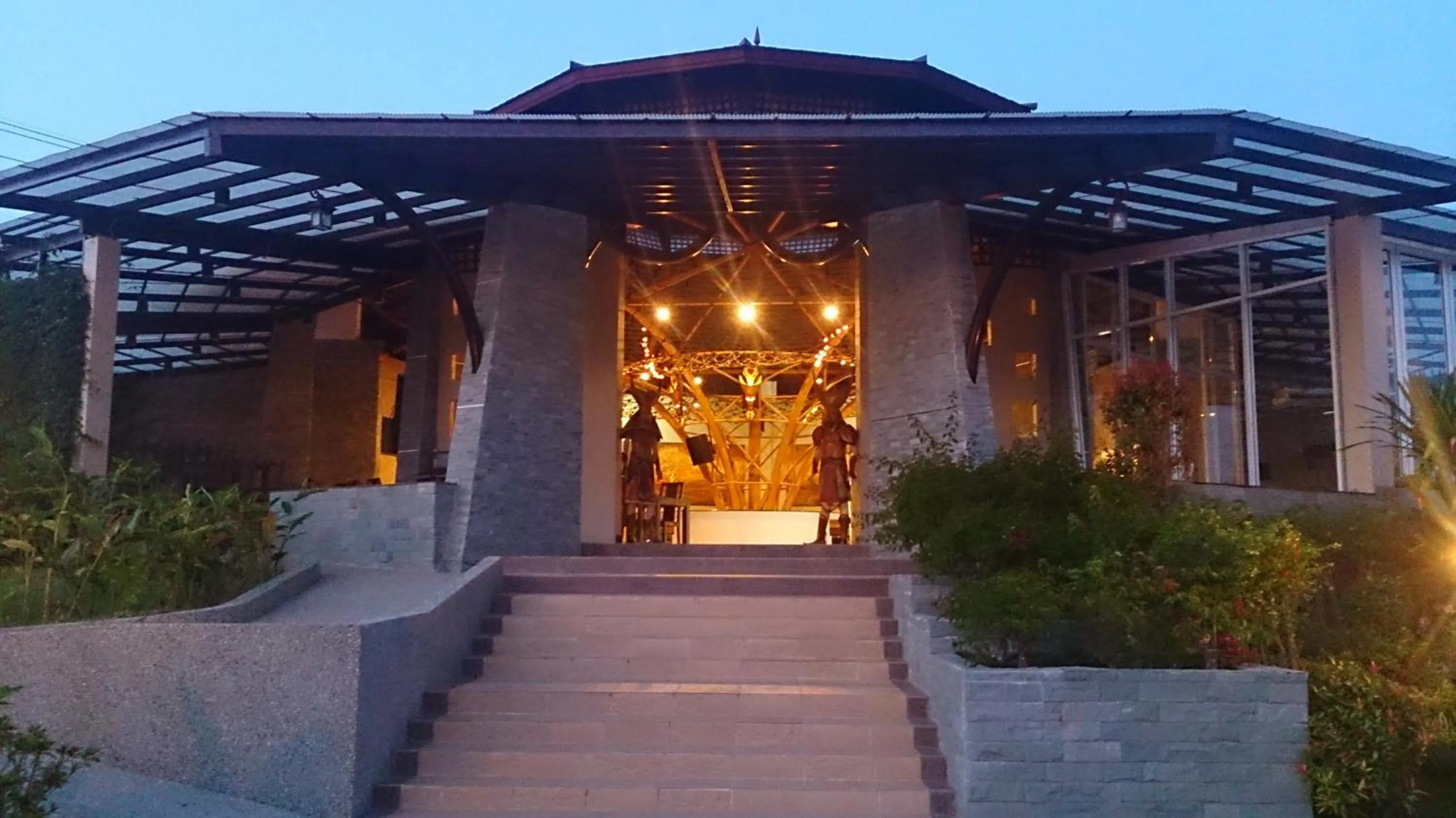 Restaurant/places to eat in Phurua Sanctuary Resort and Spa