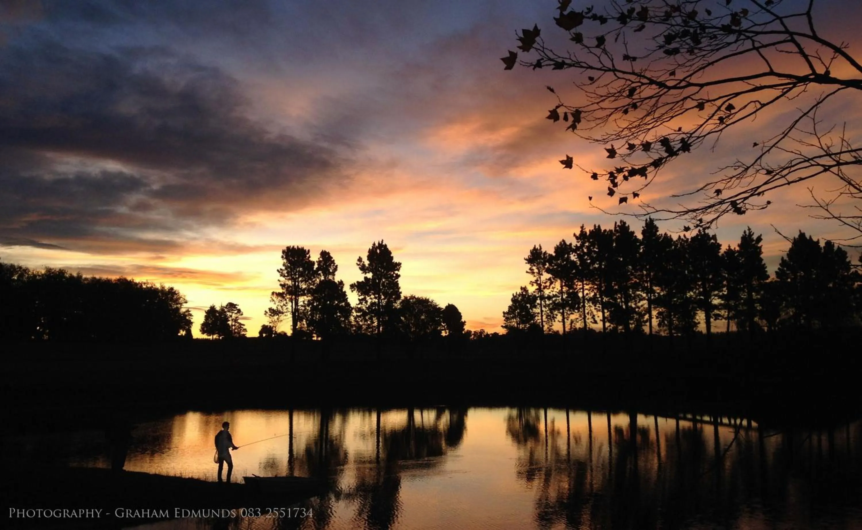 Natural landscape in The FarSide Country Manor